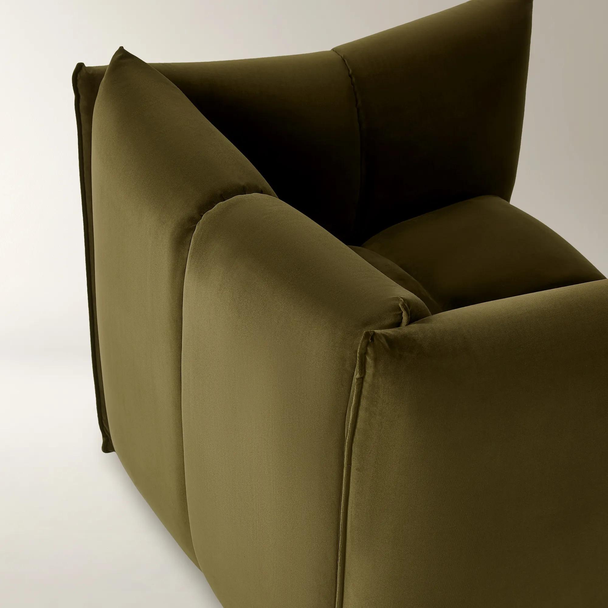 Reina Tufted Deep Olive Velvet Swivel Chair