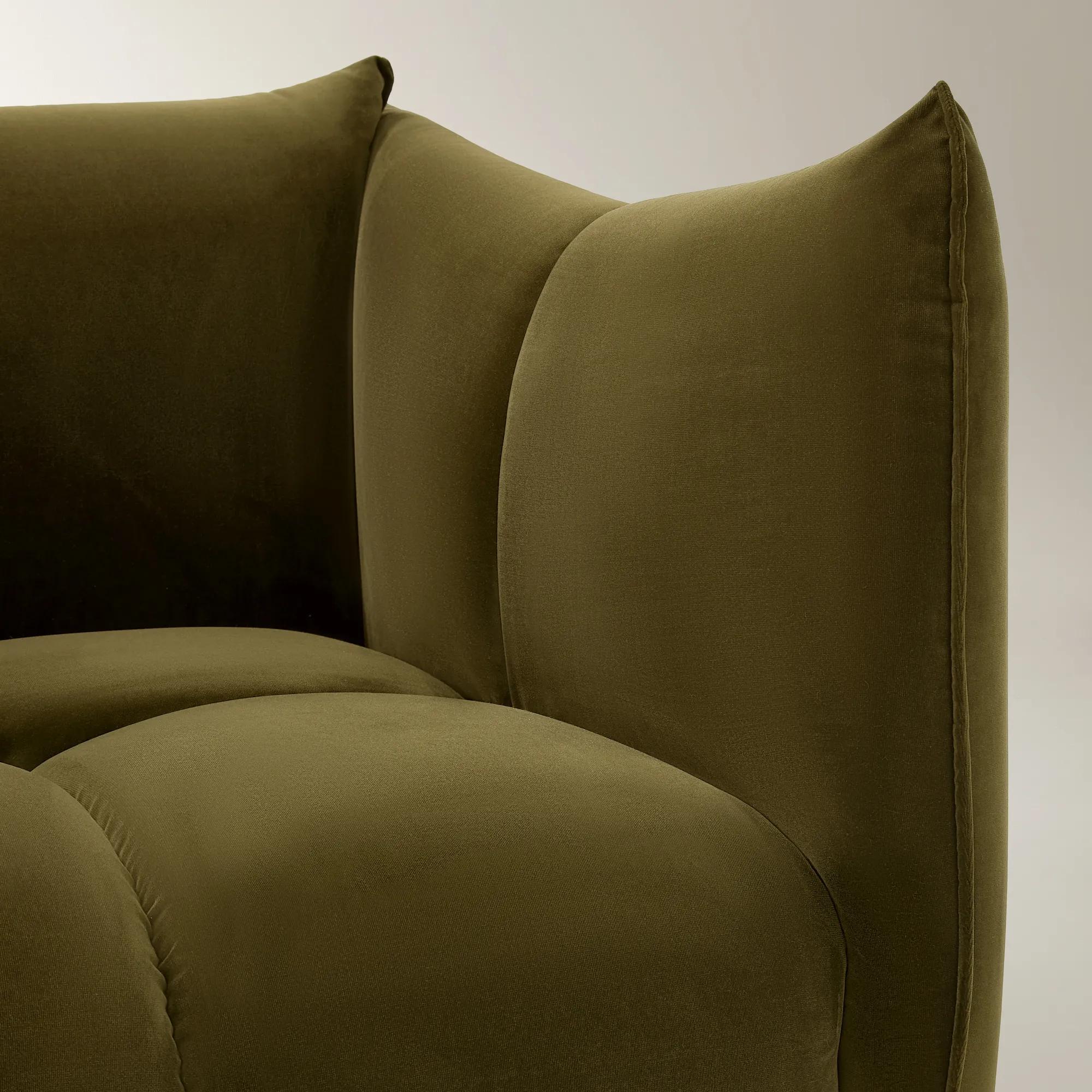 Reina Tufted Deep Olive Velvet Swivel Chair