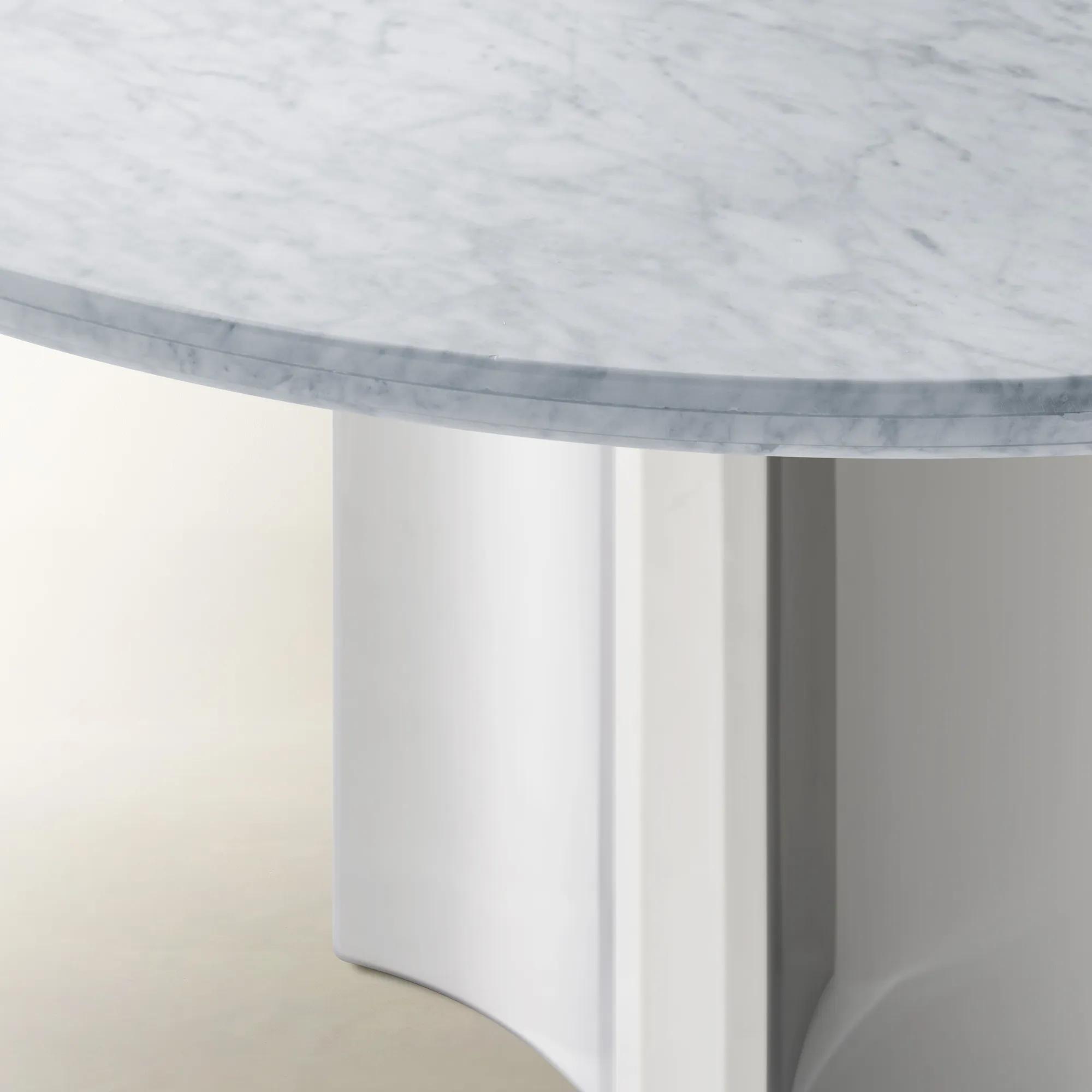 Ventane Dining Table