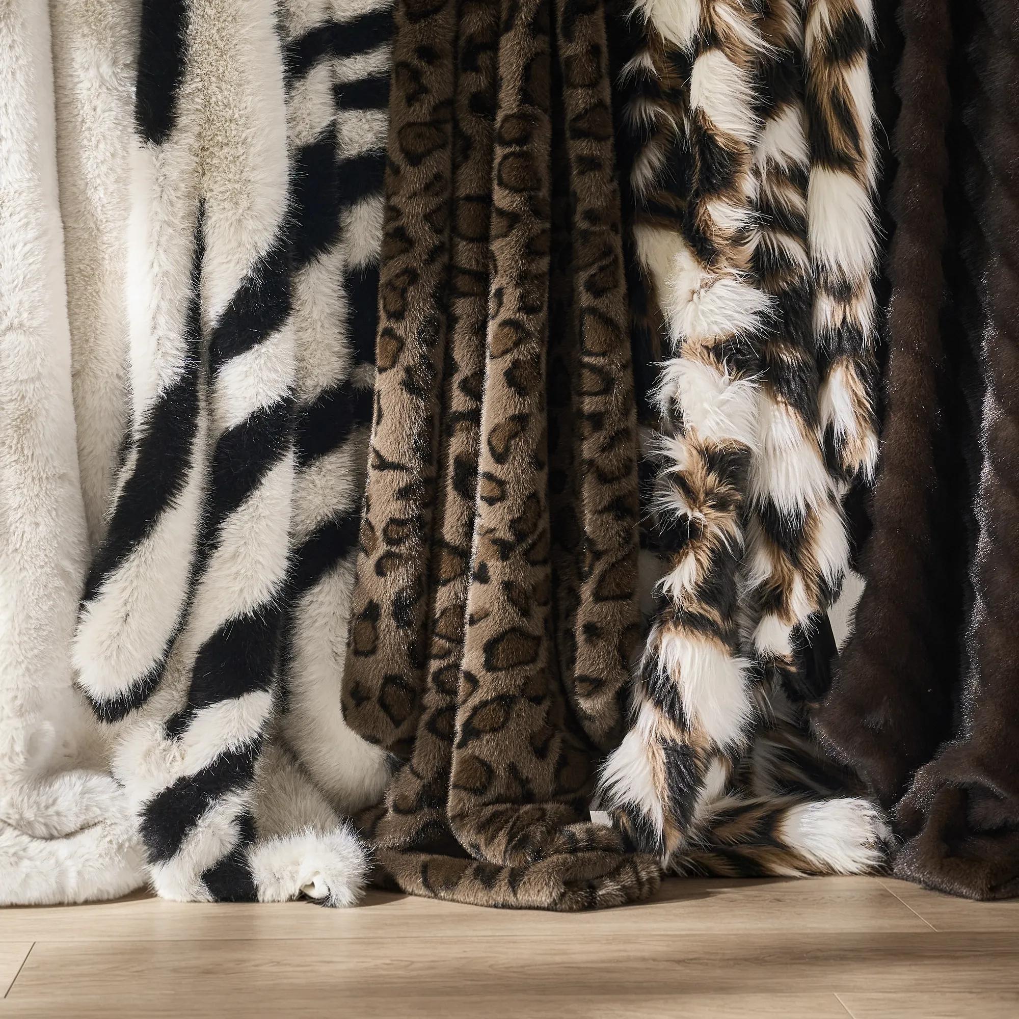 Verano Fur Throw 60" x 50" - Black/White