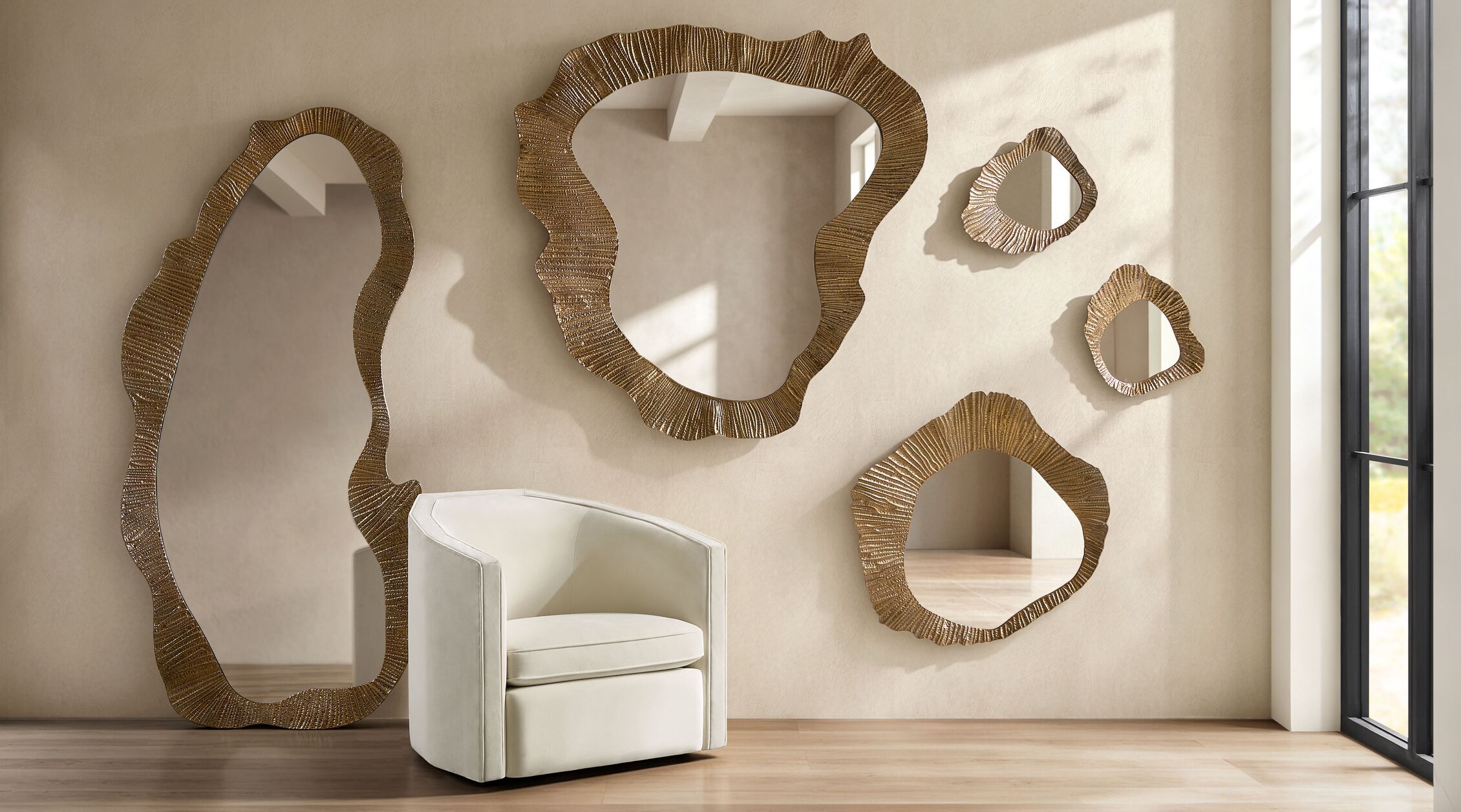 Φ Art Mirror Galleryカットガラス 壁掛けミラー New Art & Mirrors