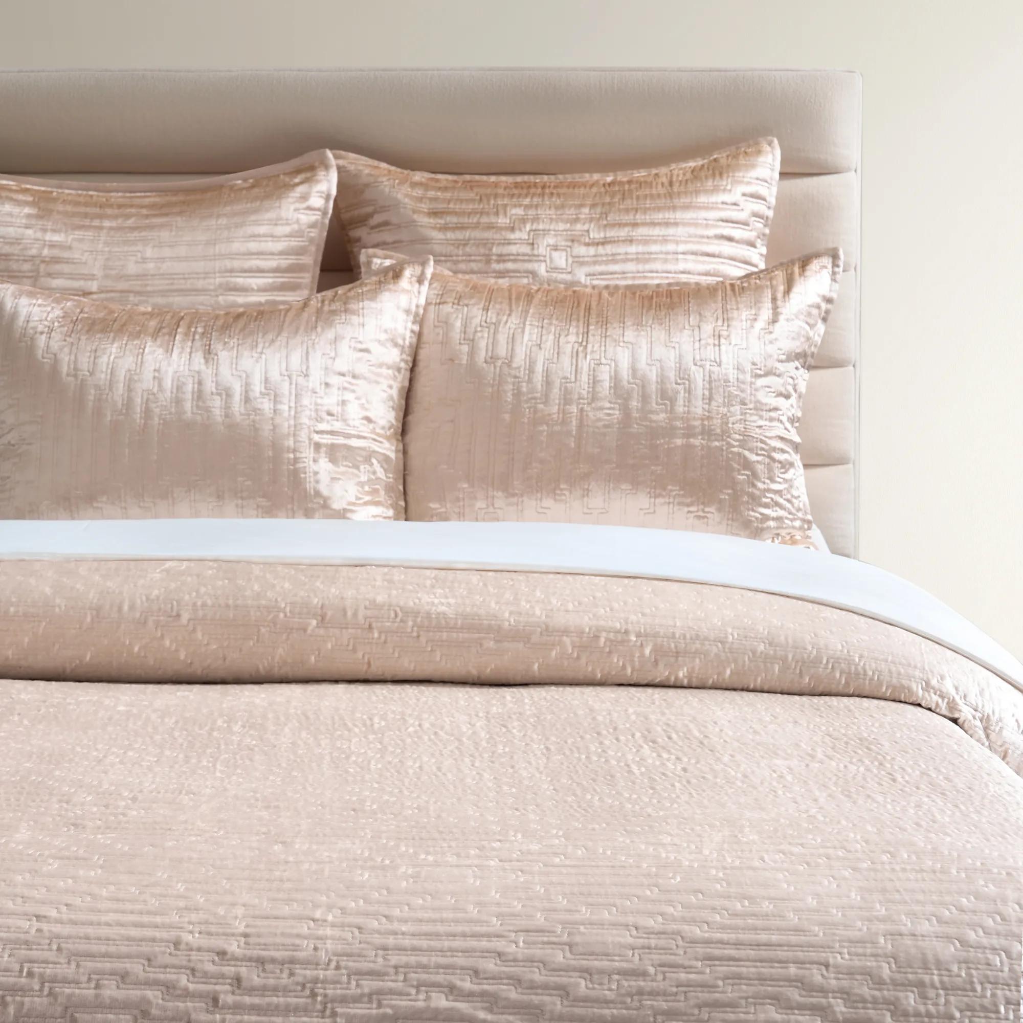 Glam Velvet Bedding - Blush