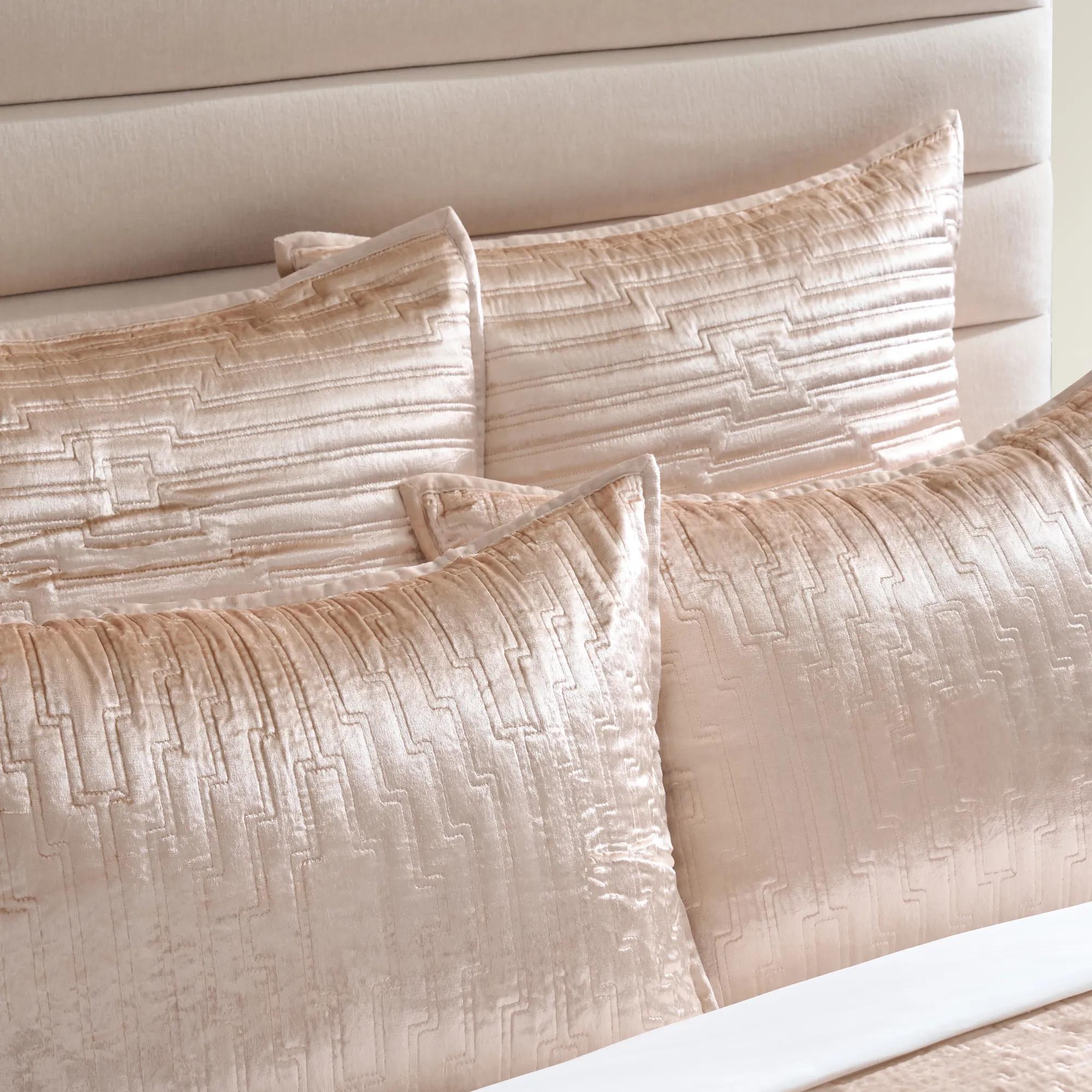 Glam Velvet Bedding - Blush
