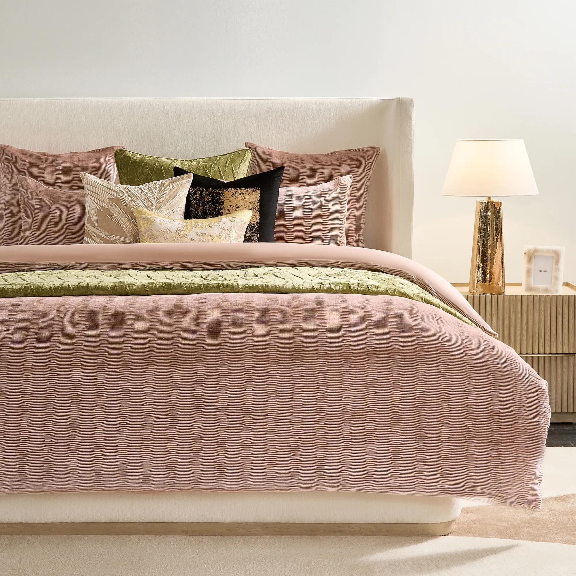 Vera Velvet Bedding Set - Mocha Rose