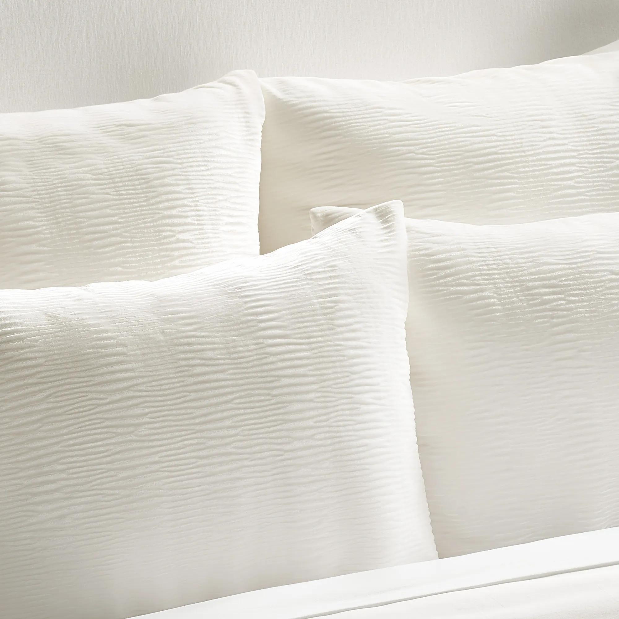 Vera Velvet Bedding Set - Cloud