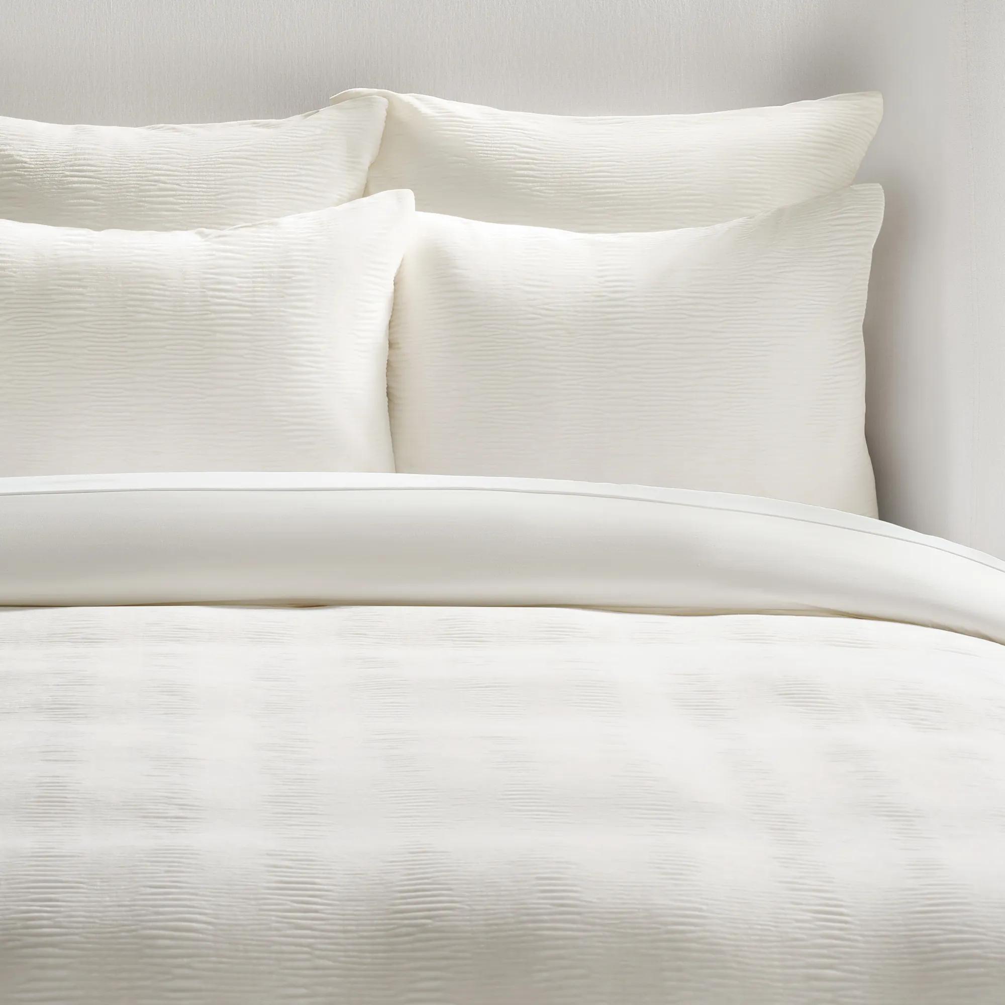 Vera Velvet Bedding Set - Cloud