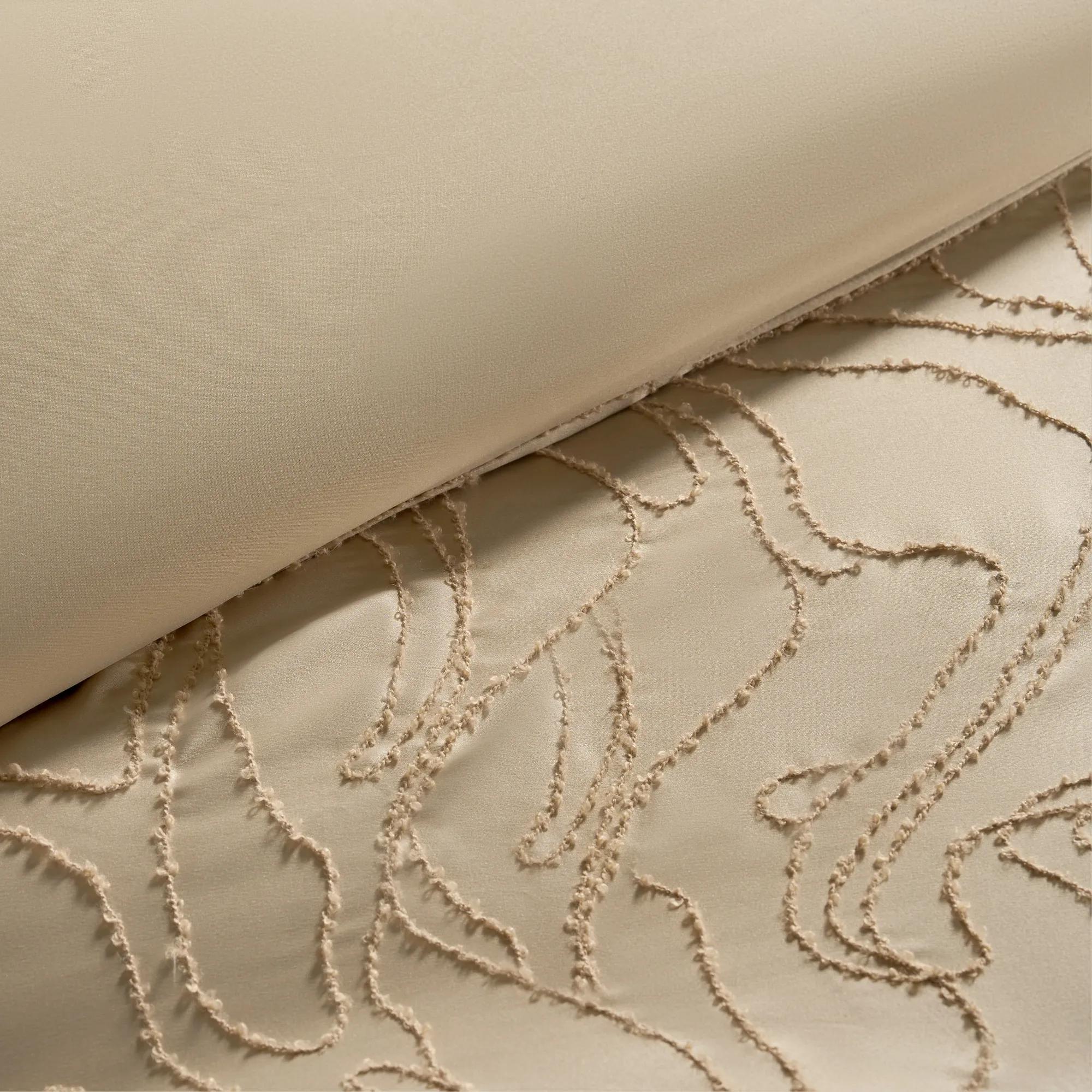 Noa Embroidered Bedding Set - Champagne Beige
