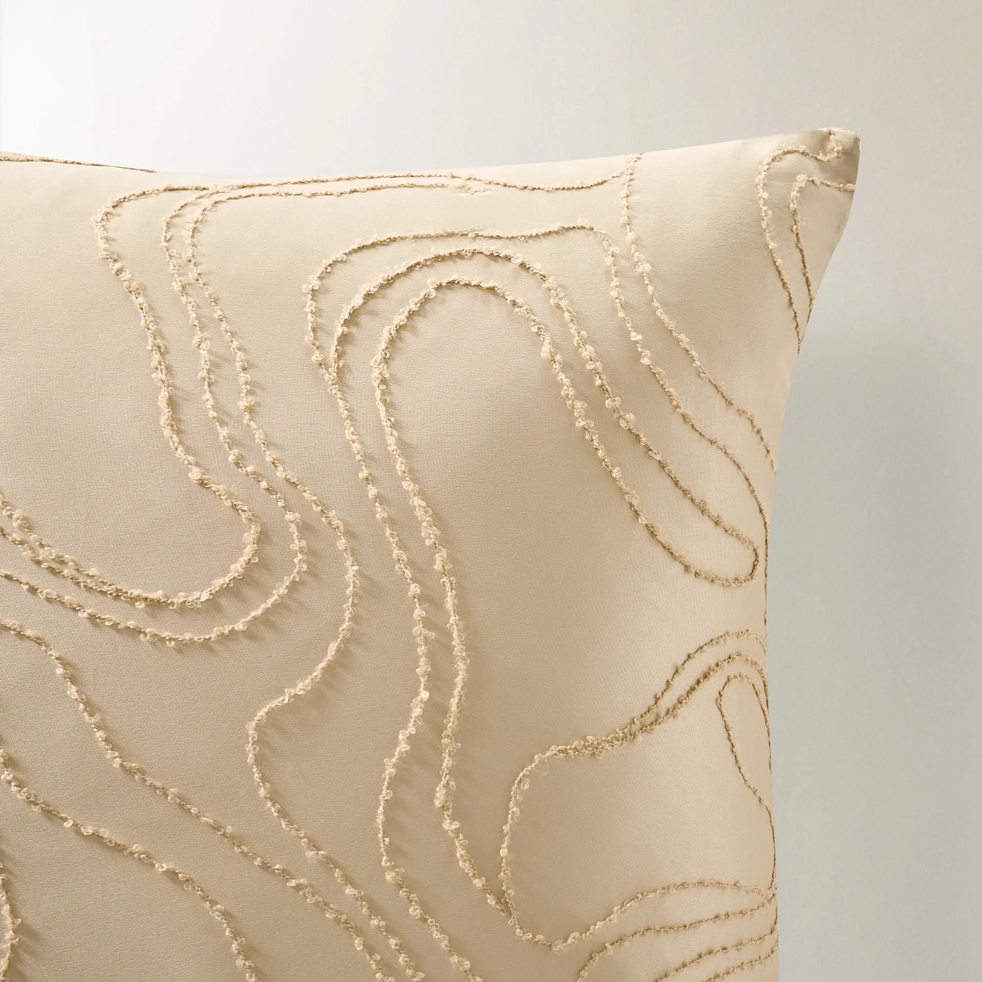 Noa Embroidered Bedding Set - Champagne Beige