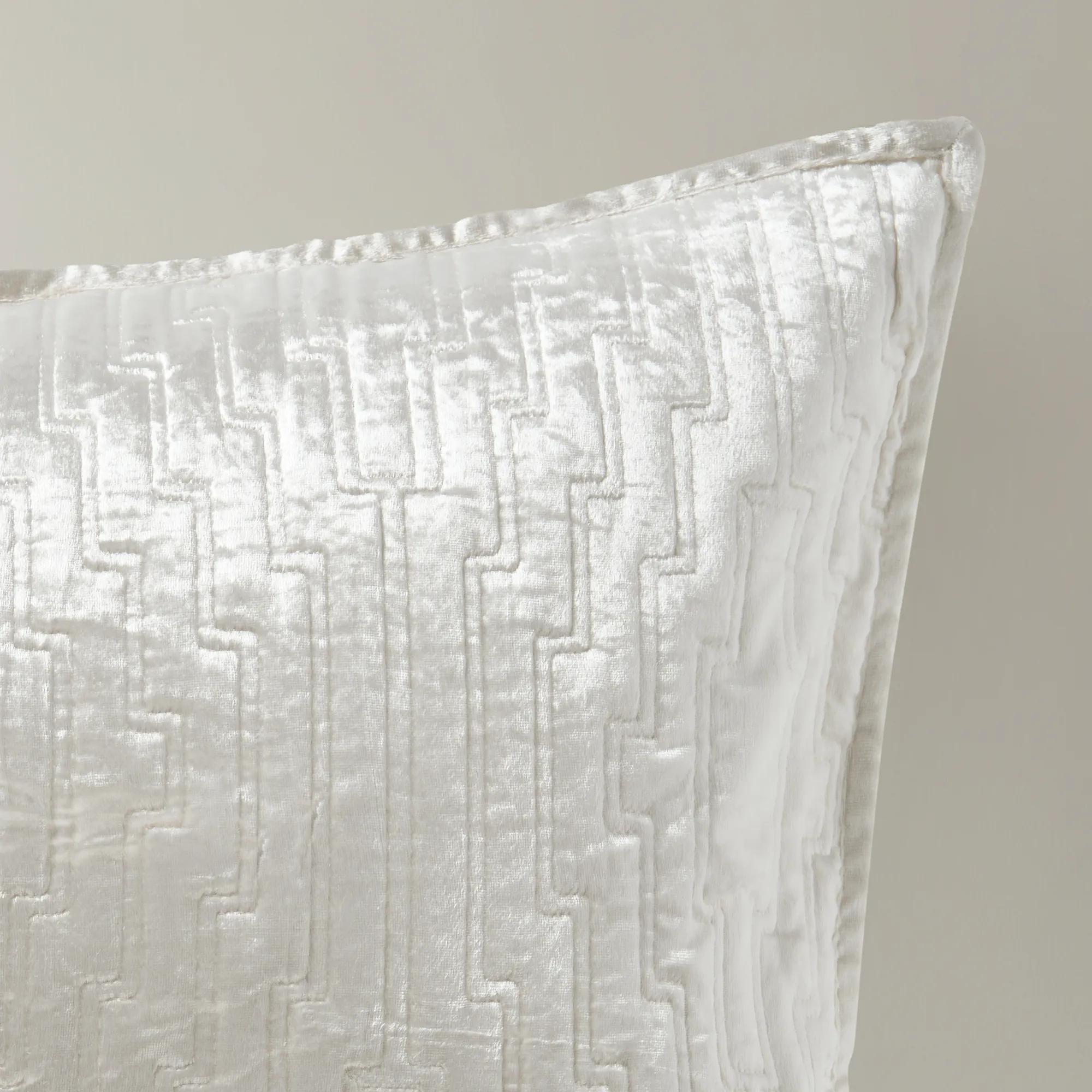 Glam Velvet Bedding - Cloud