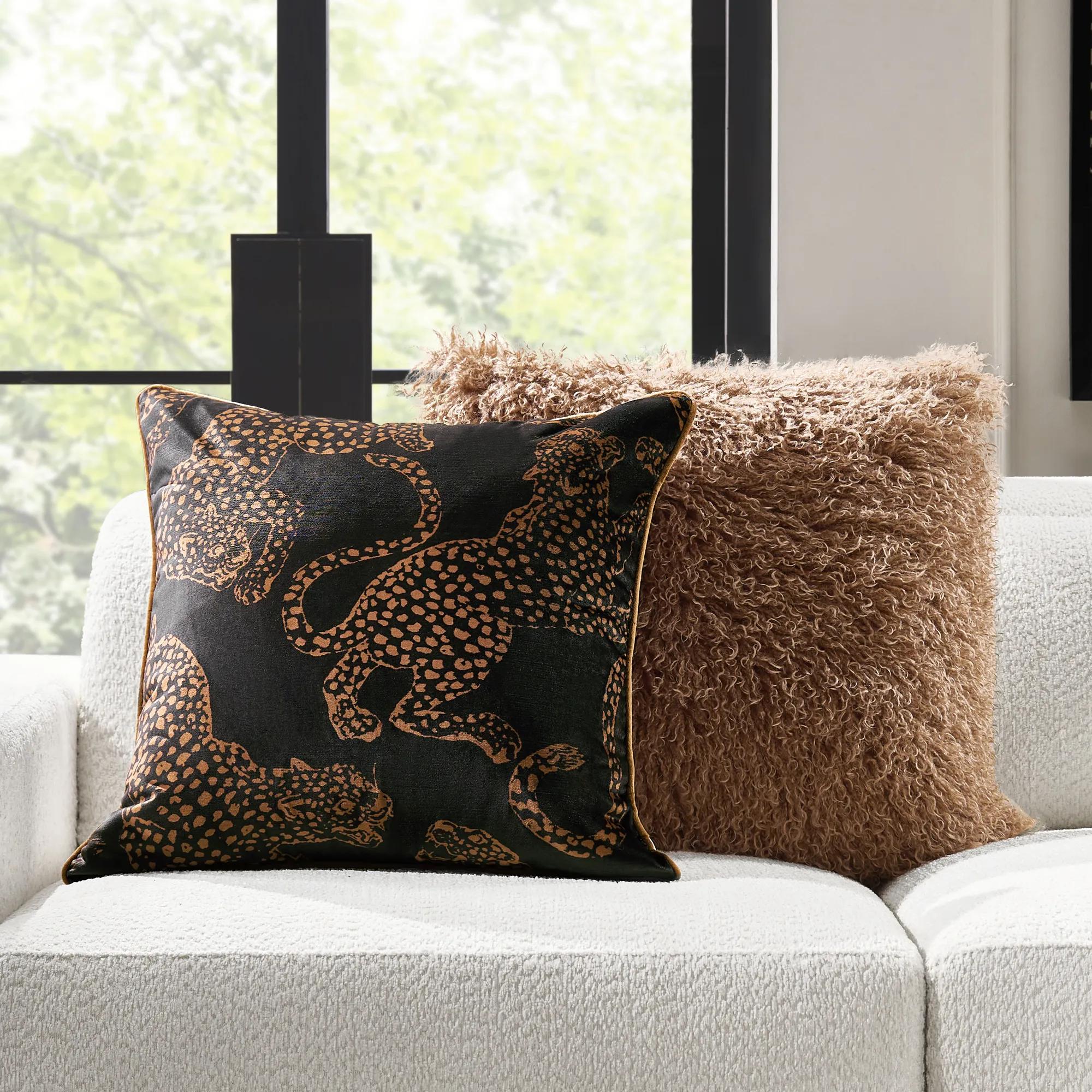 Leopardi Dual Side Pillow 22"- Black/Rust