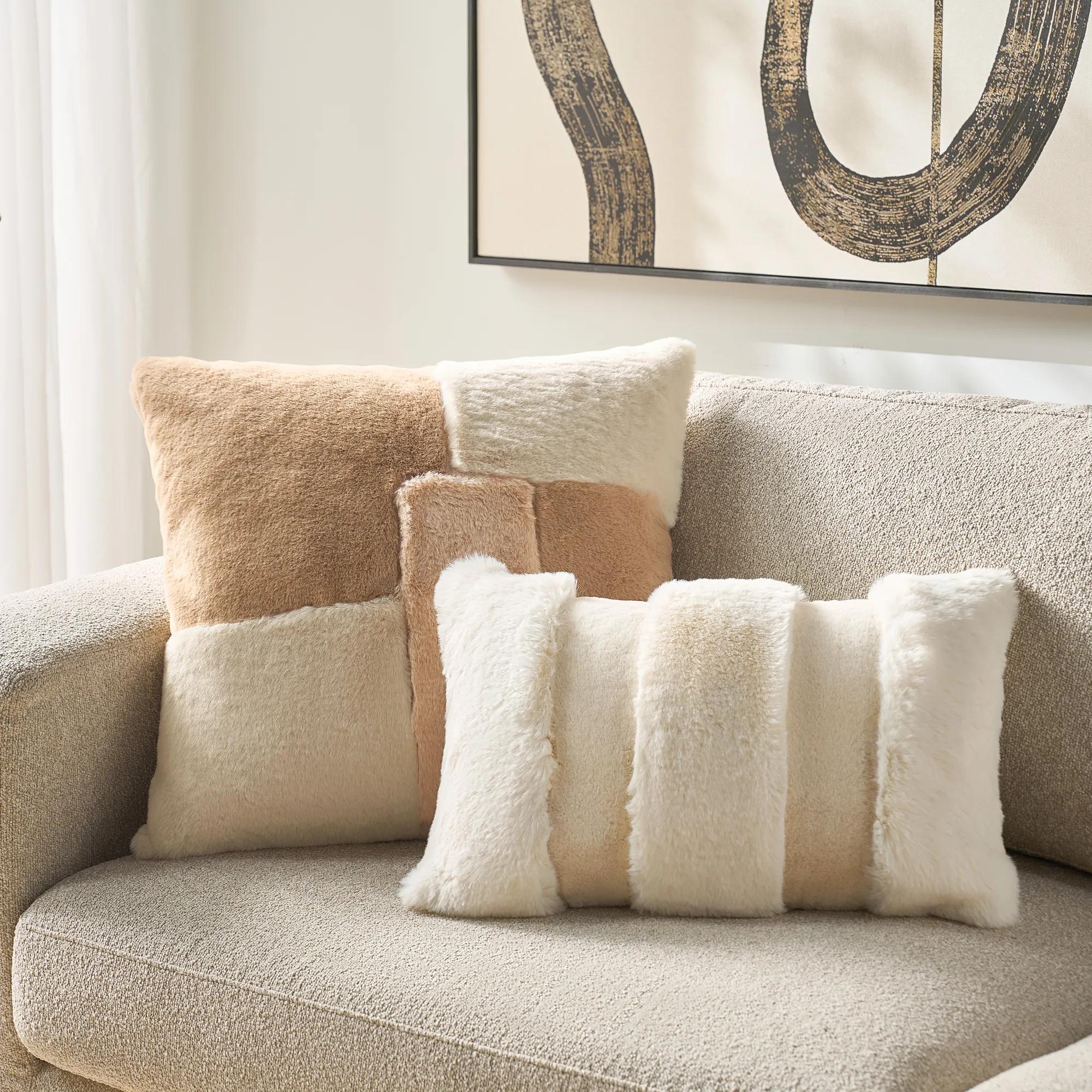 Peliz Patchwork Fur Pillow 22" - Ivory/Tan