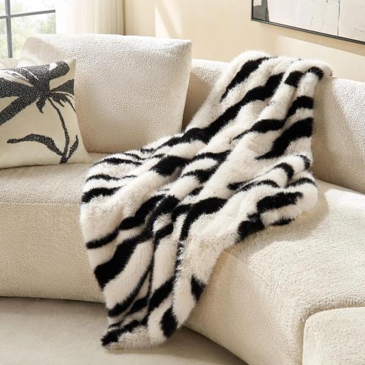 Verano Fur Throw 60" x 50" - Black/White