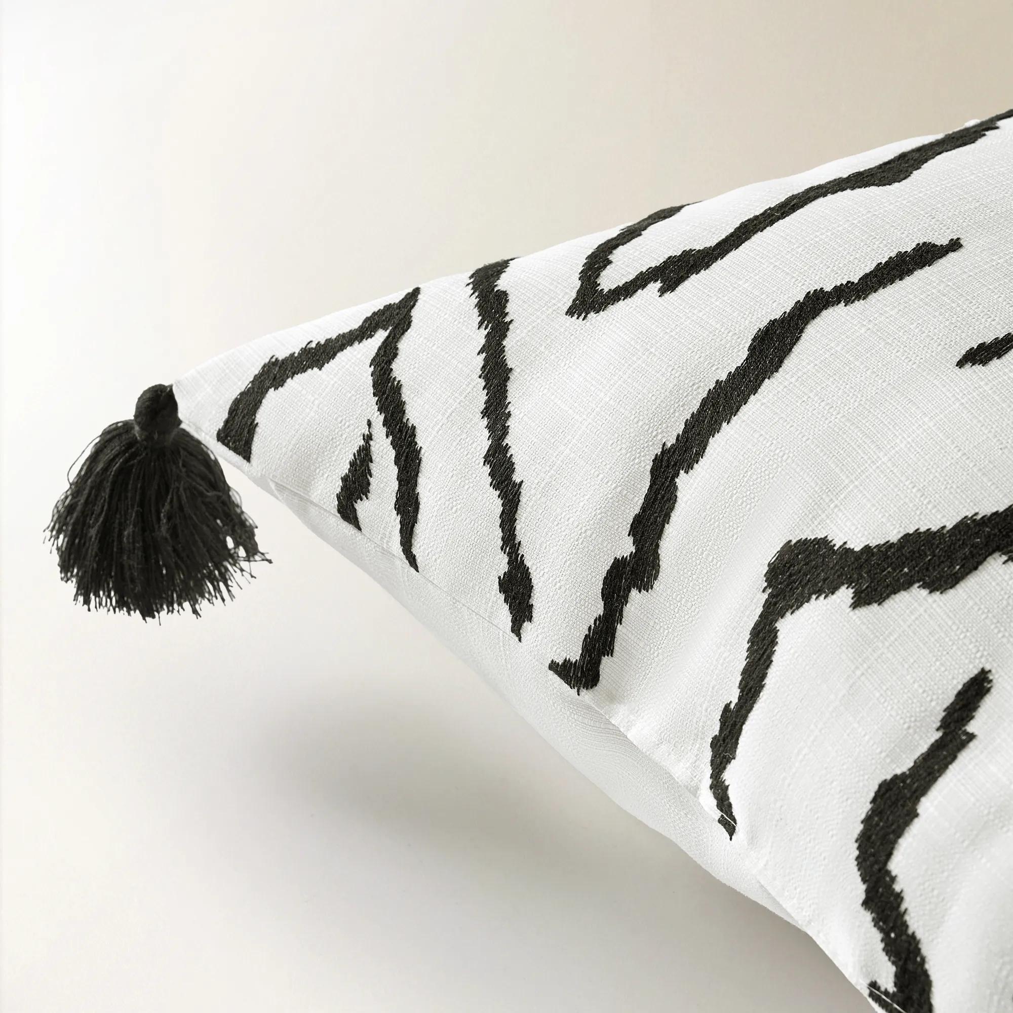 Verve Outdoor Tassel Pillow 20" - Black