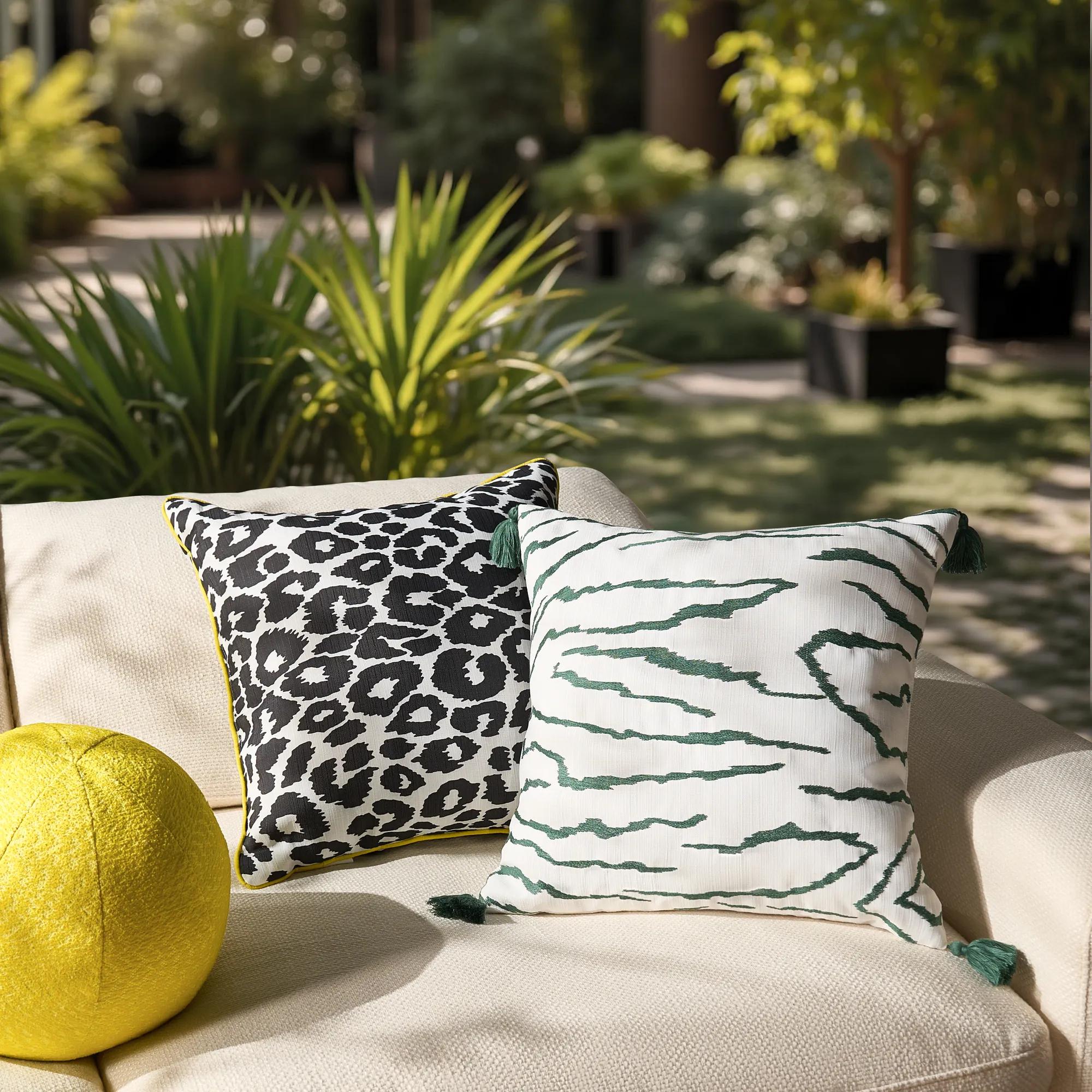 Verve Outdoor Tassel Pillow 20" - Green
