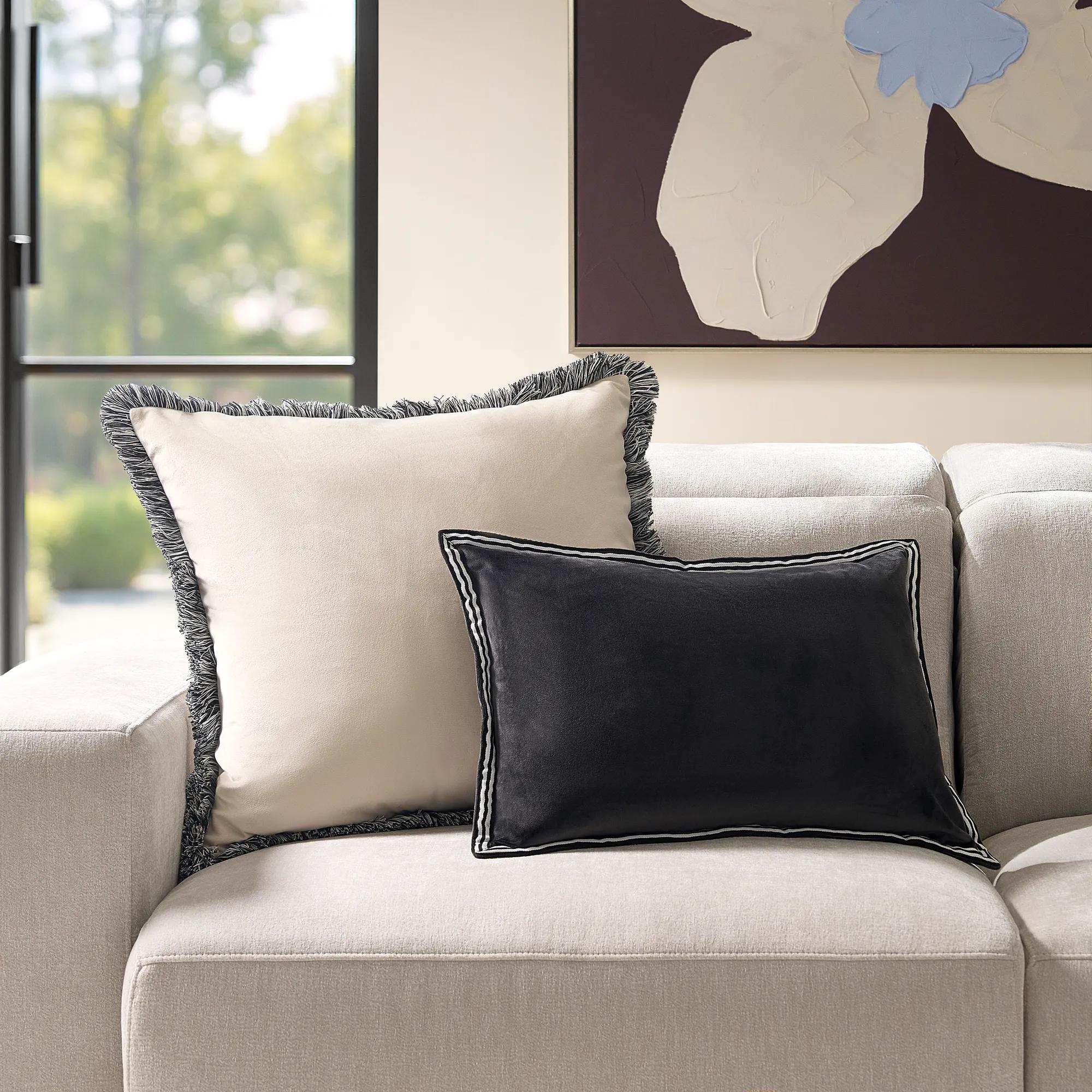 Freja Fringe Pillow 22" - Alabaster/Black