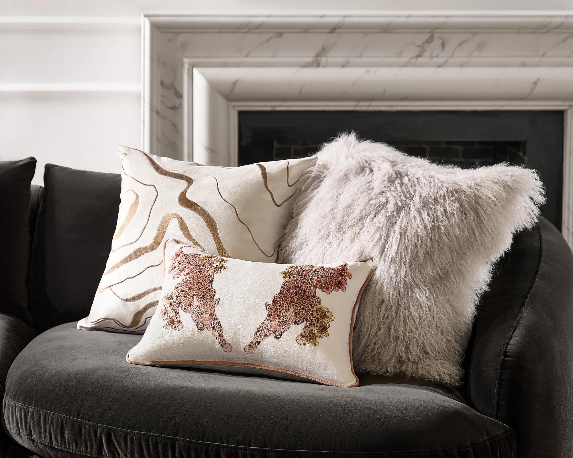 Encina Pillow 22" - Rust/Ivory