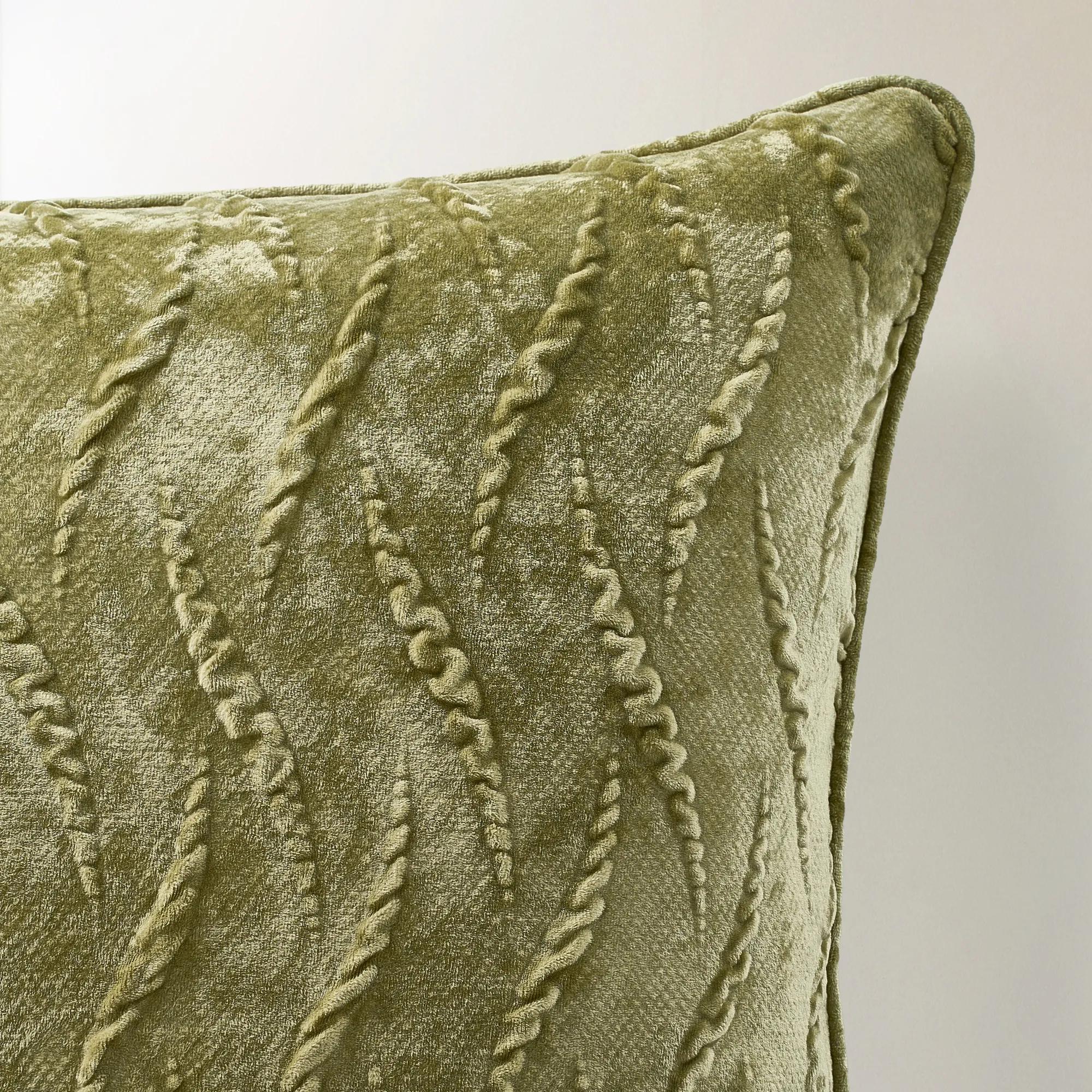 Eve Textured Velvet Quilt Set - Pistachio
