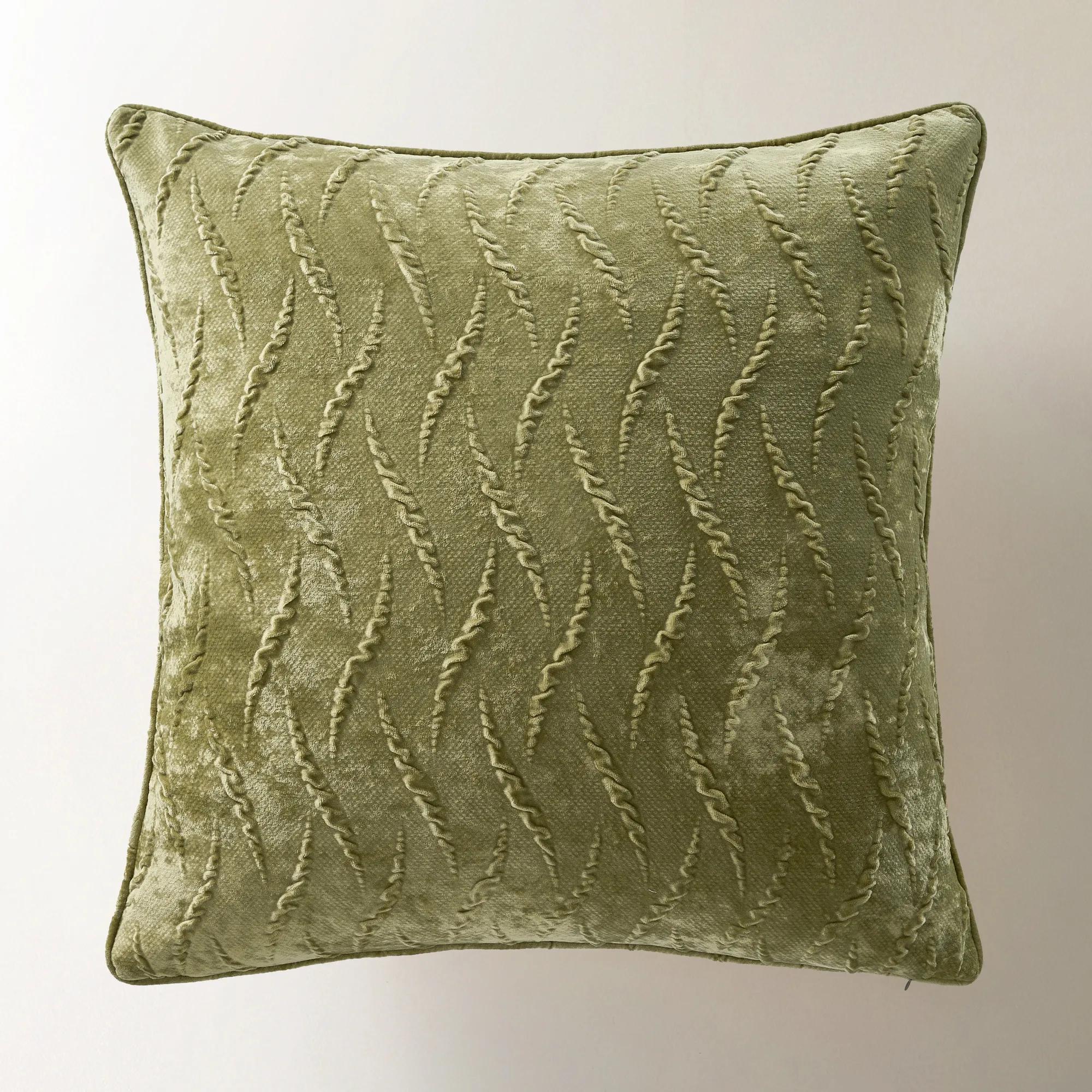 Eve Textured Velvet Quilt Set - Pistachio