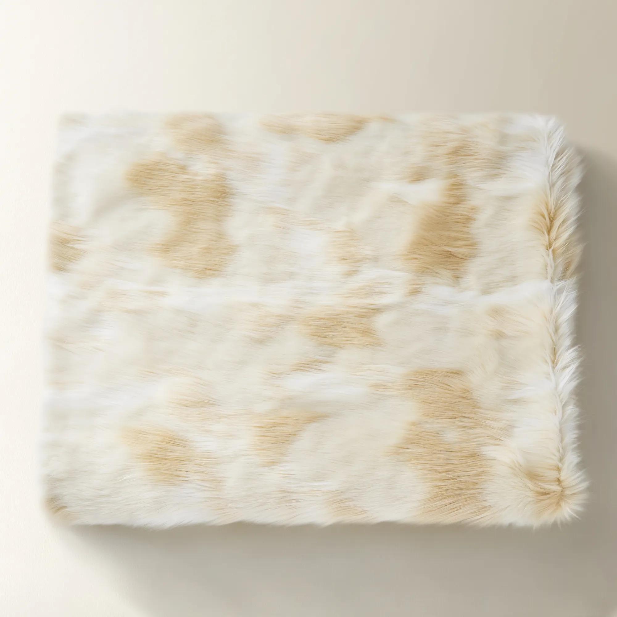 Edurn Spotted Throw 50" x 60"