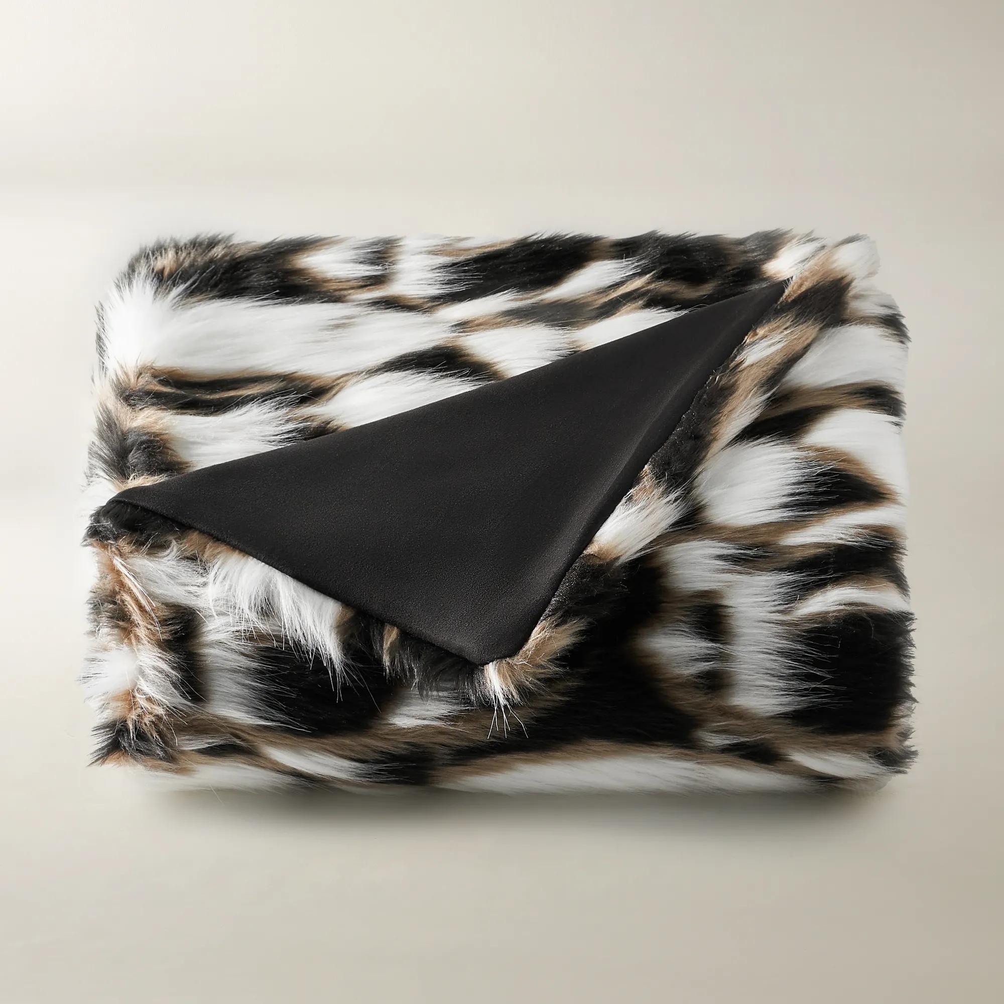 Neve Throw 50" x 60"