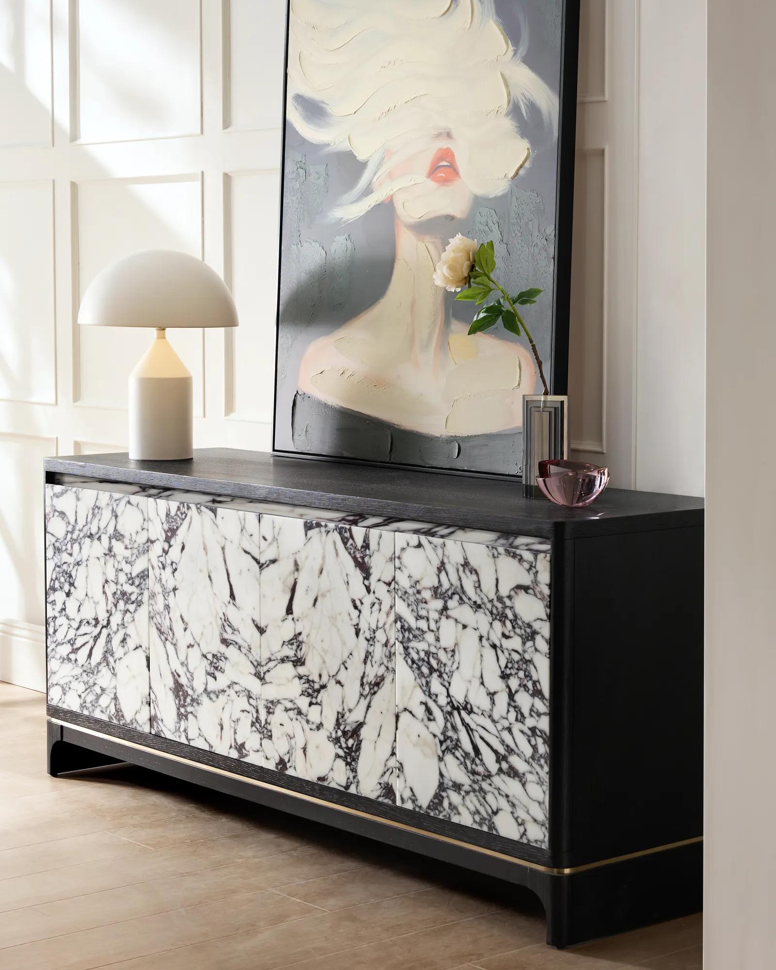 Vanta Sideboard