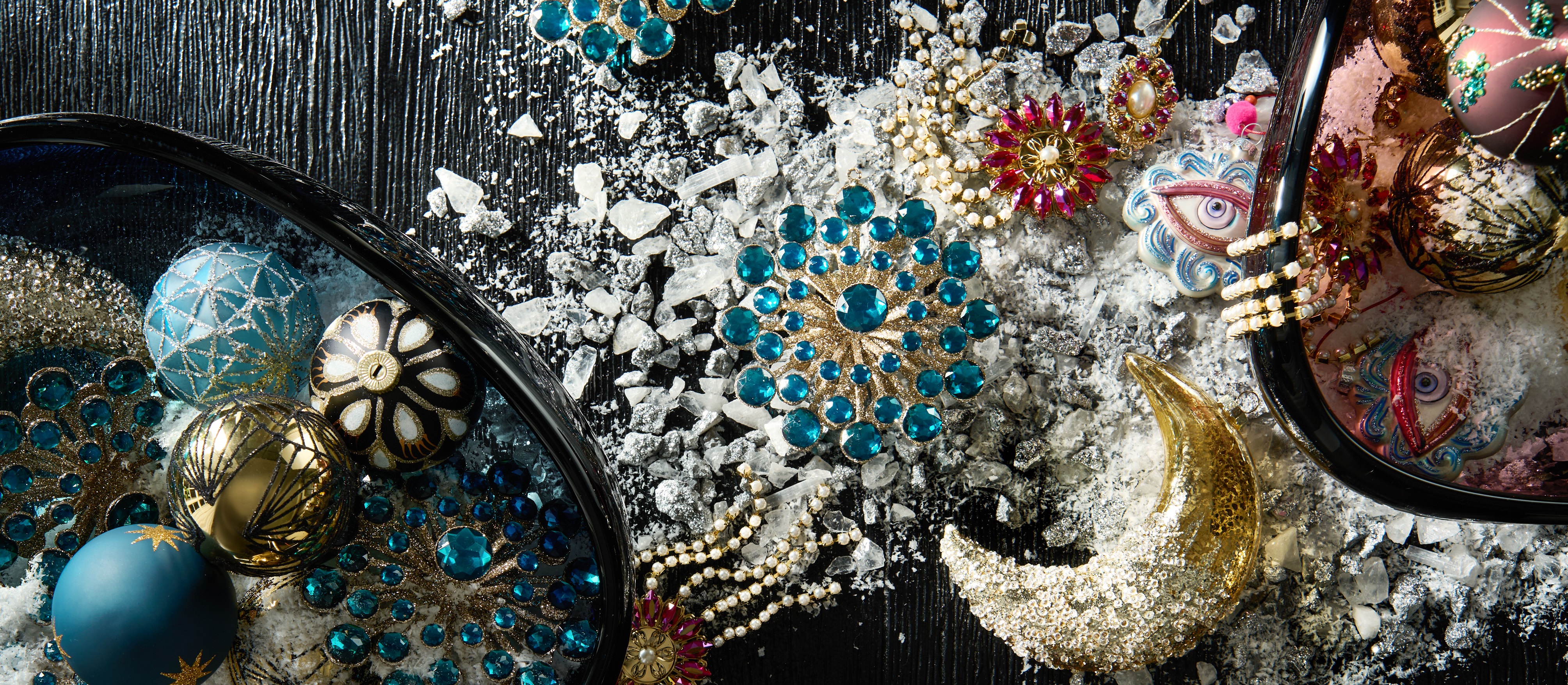 Balck Deco Ornament- Set of 4