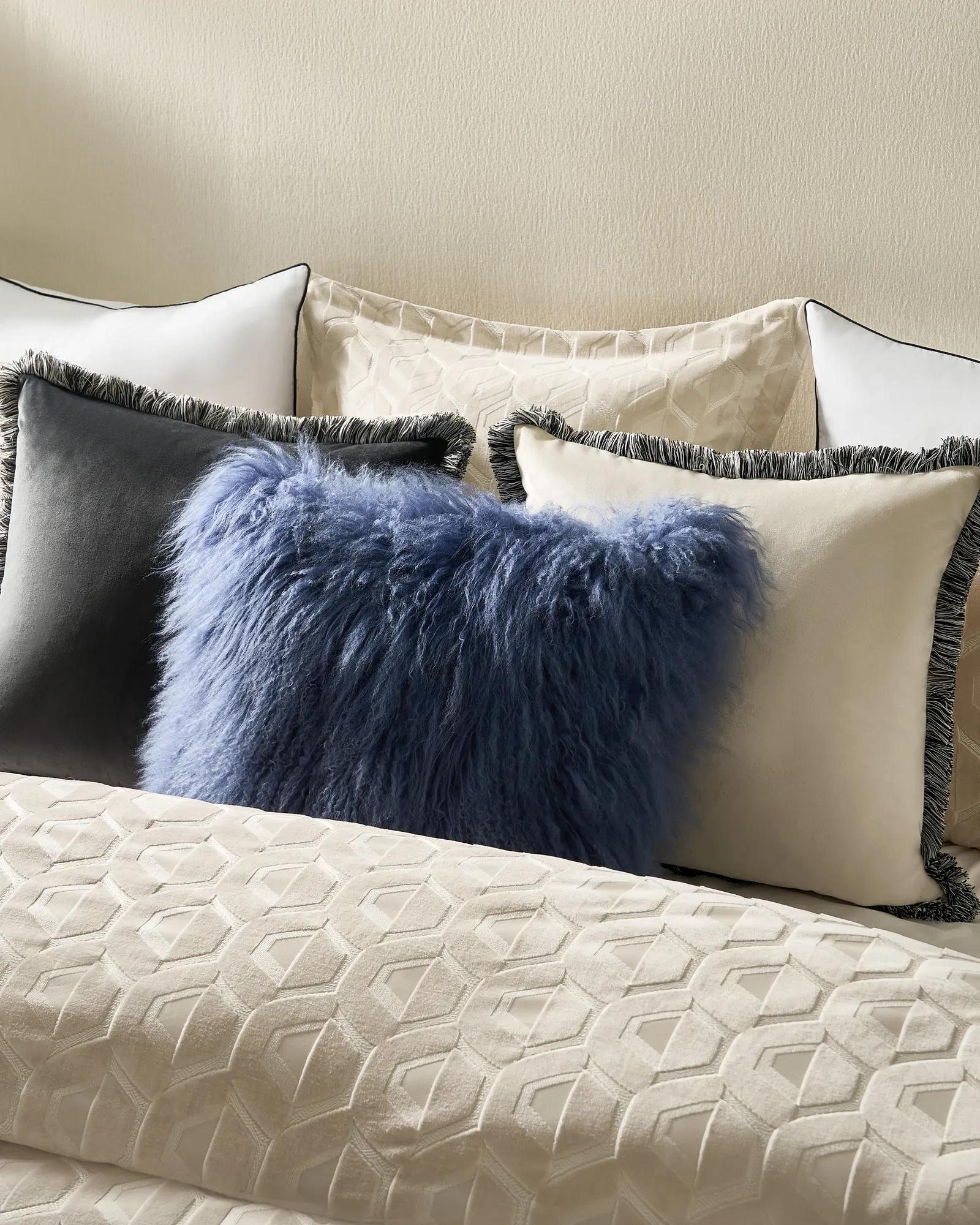 Cielo Cut Velvet Bedding Set - Alabaster