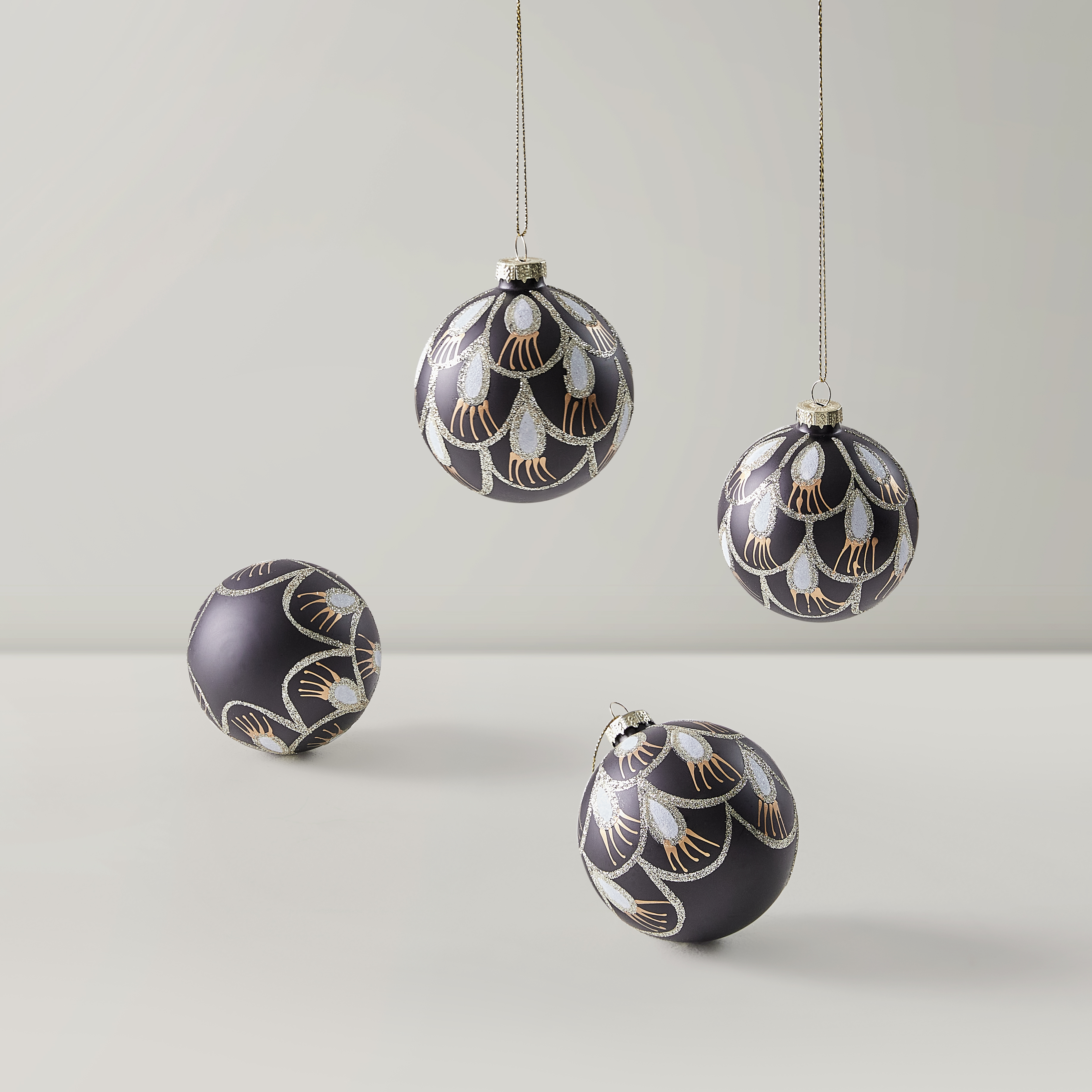 Balck Deco Ornament- Set of 4