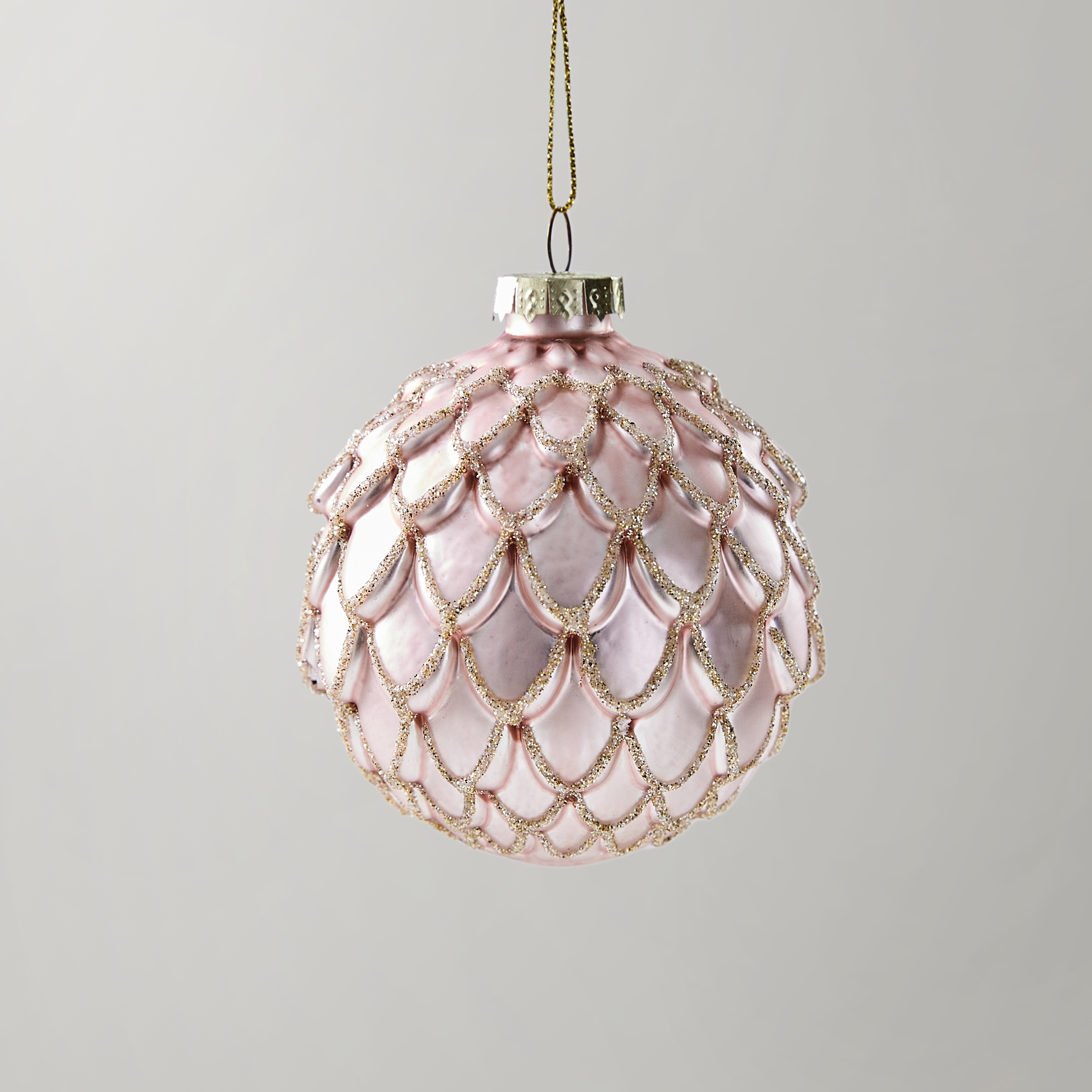 Glittered Scallop Ornament - Set of 4