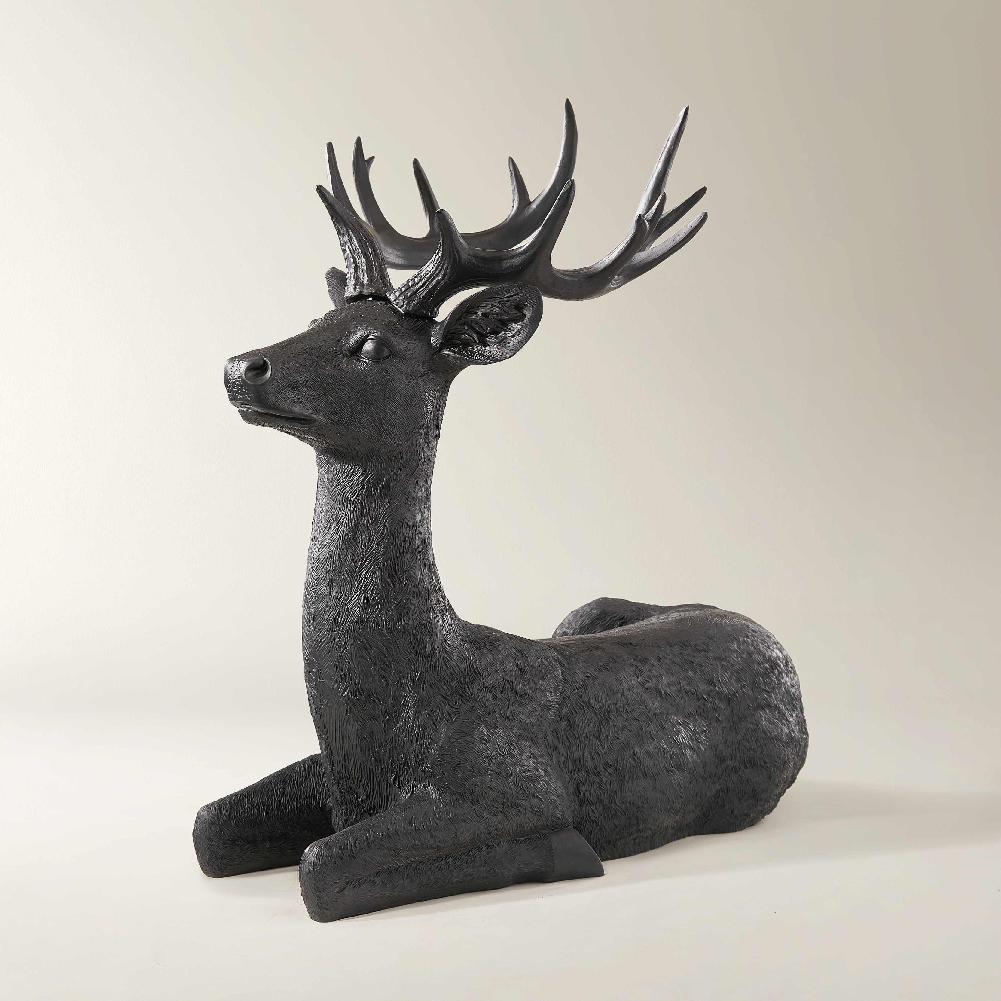 Majestic Deer Black - 22" & 32"