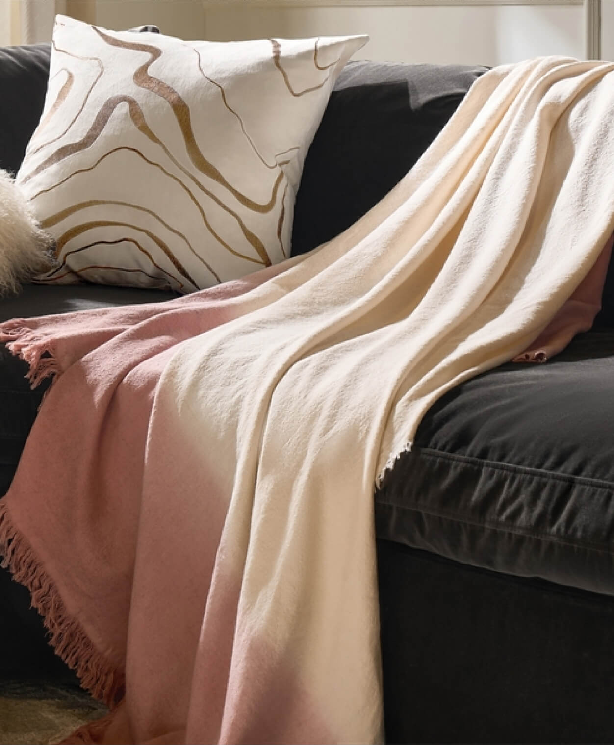 Z Gallerie: Modern Furniture, Home Decor, Wall Art & More