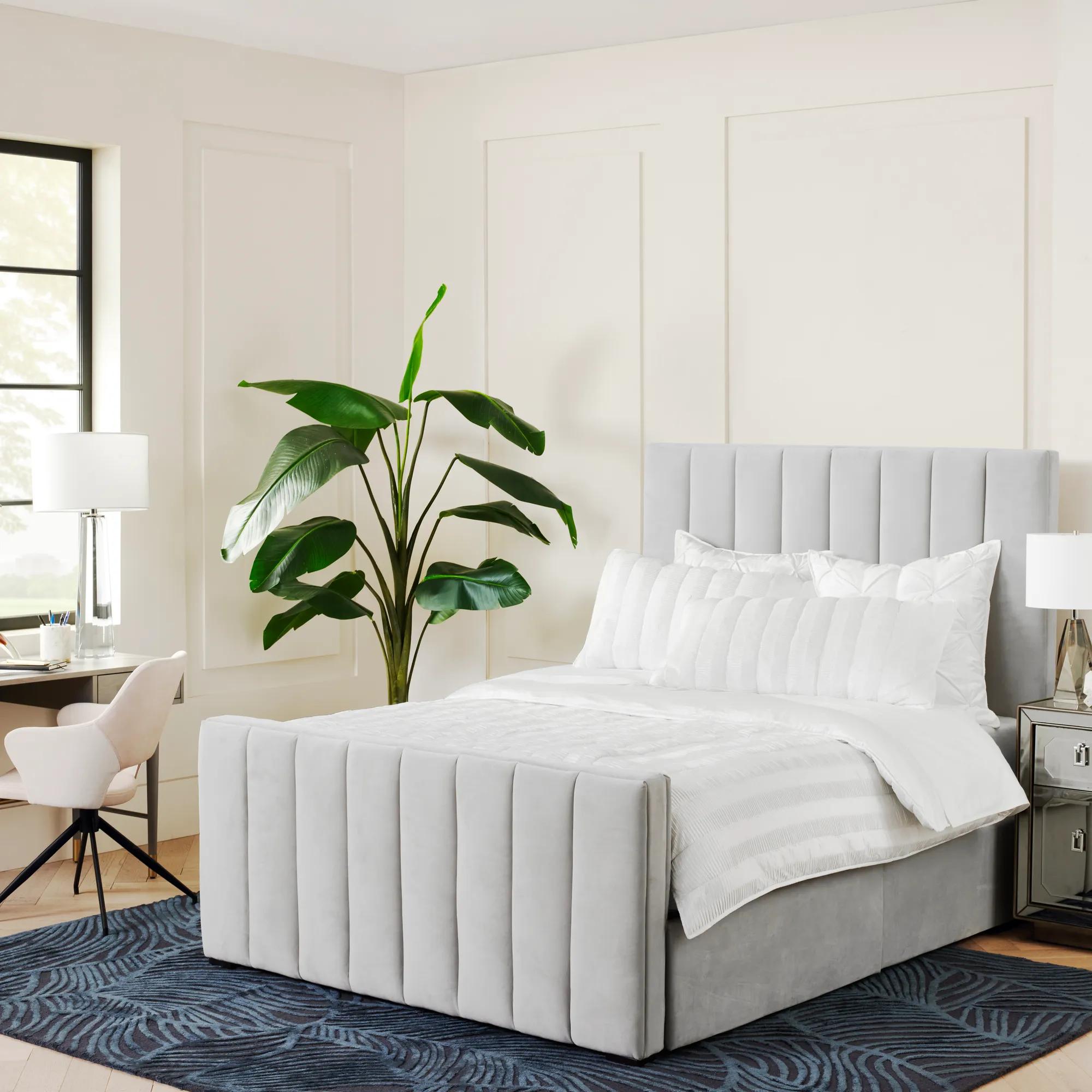 Hadley Storage Bed With Channeled Footboard