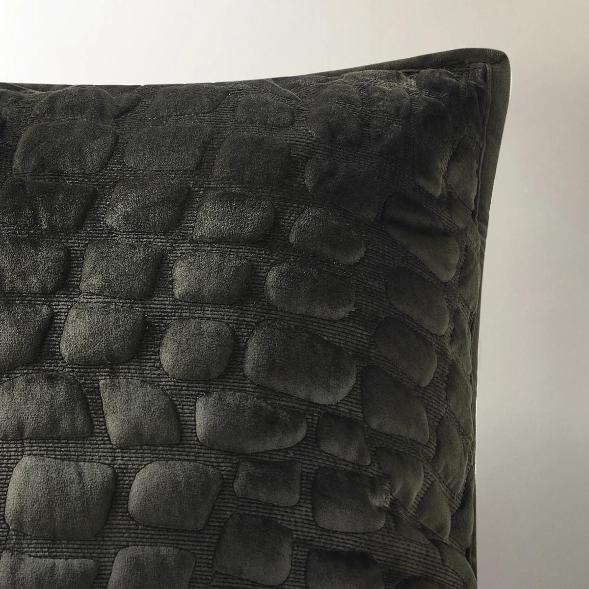 Valen Velvet Quilt Set - Black