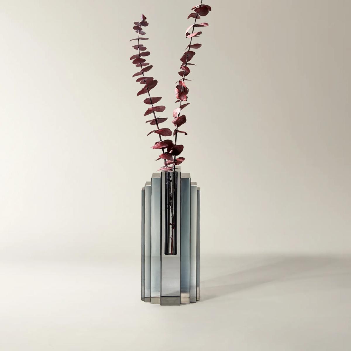 Lucca Crystal Vase - Mirrored Graphite