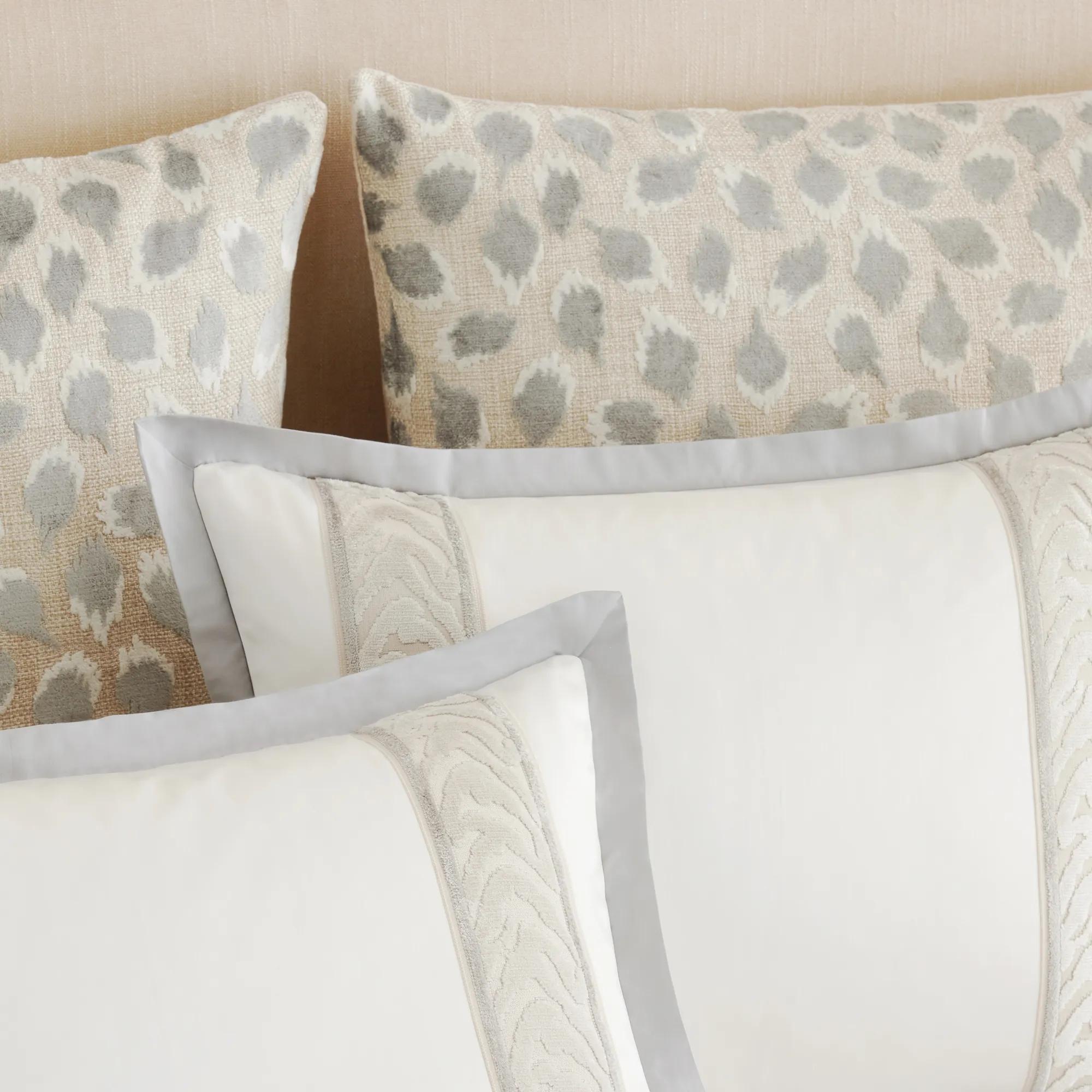 Gianna Frame Bedding - Silver