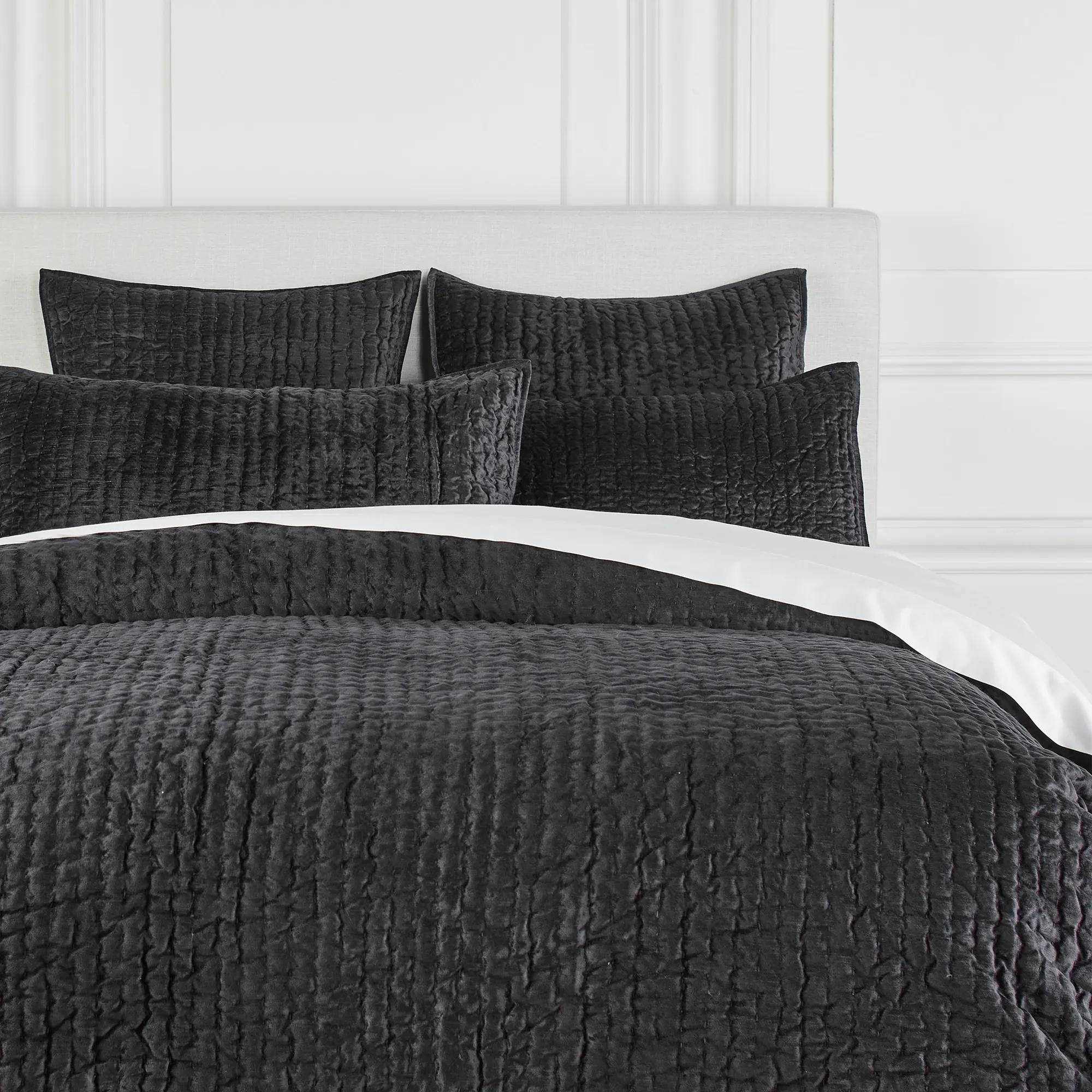 Mardon Velvet Bedding - Onyx