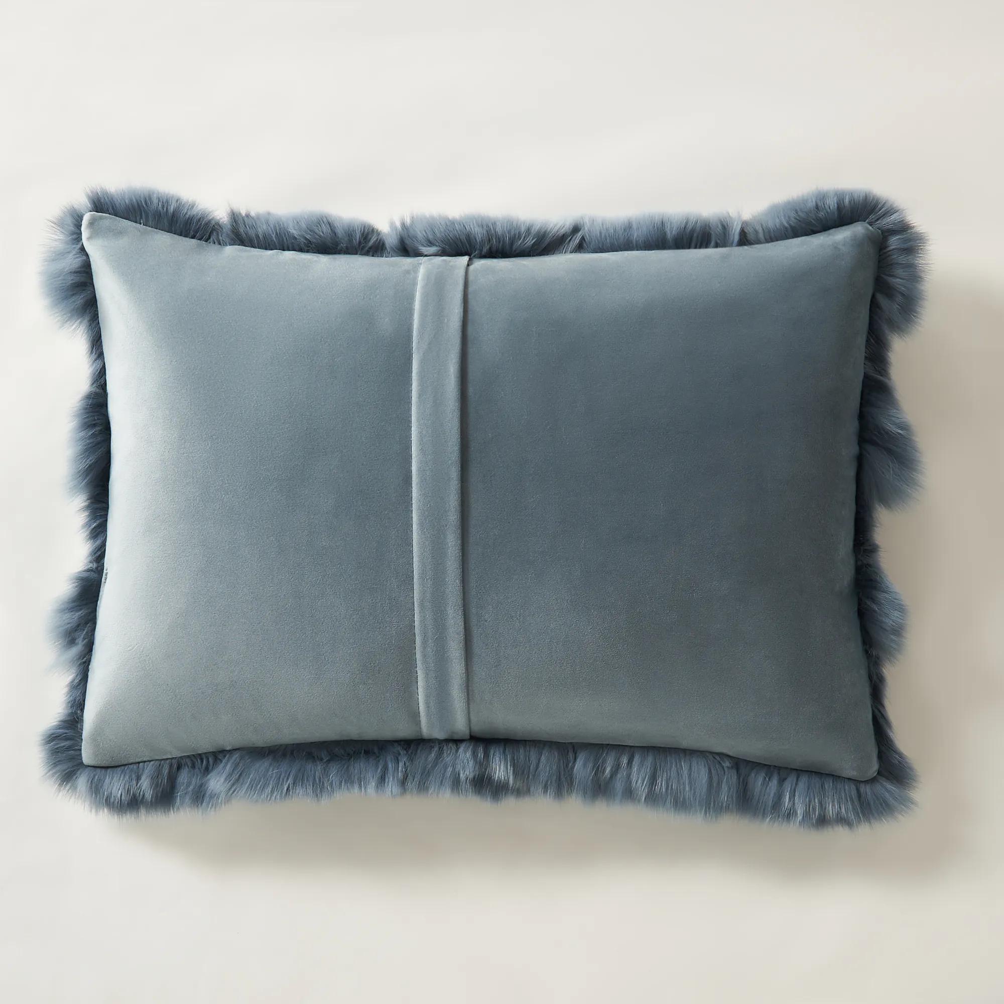 Fur Lumbar 14" x 20" - Blue