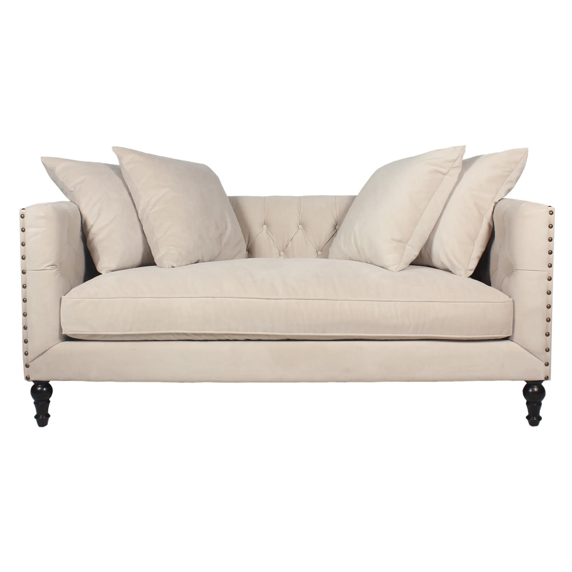Roberto Loveseat