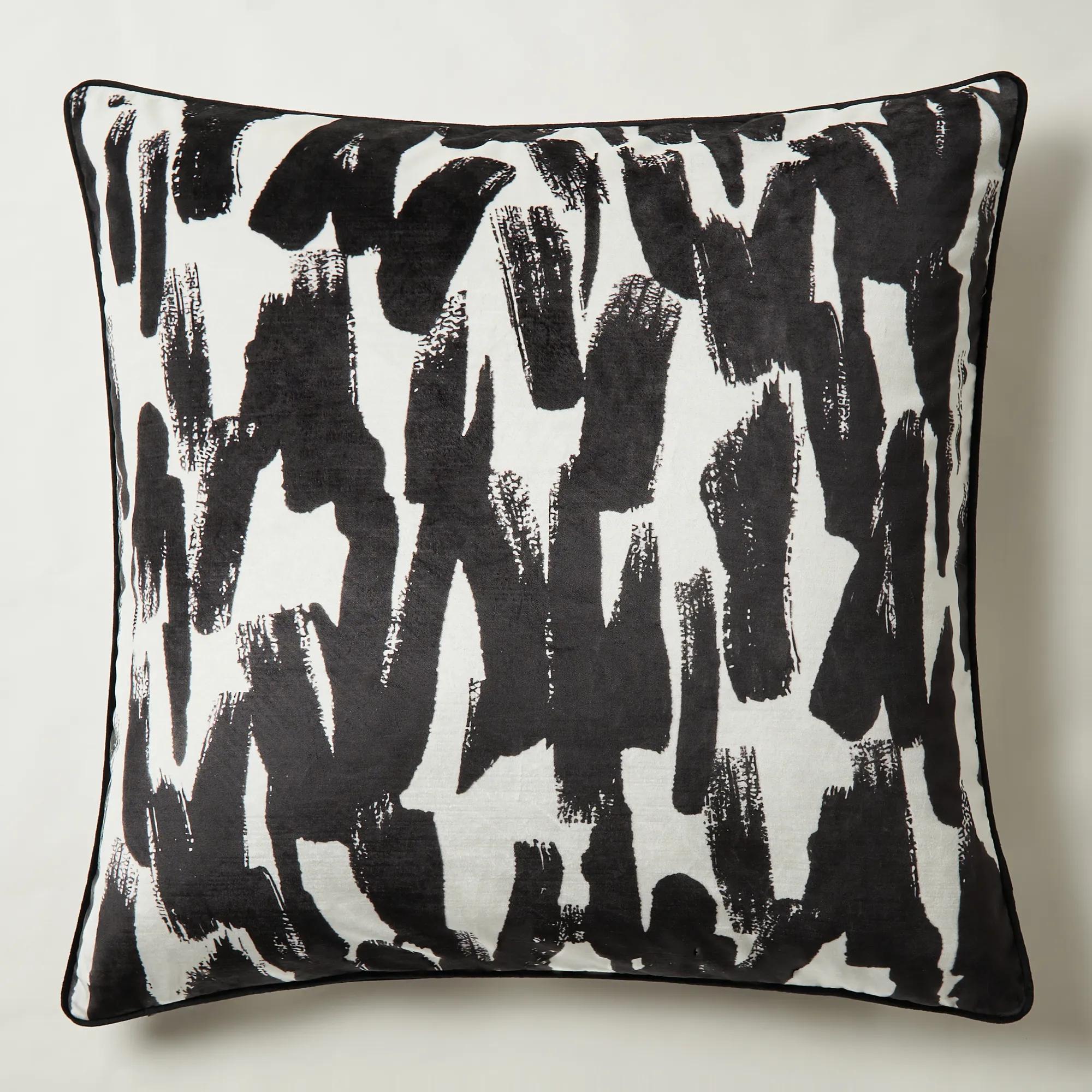 Adelaide Pillow 26" - Black