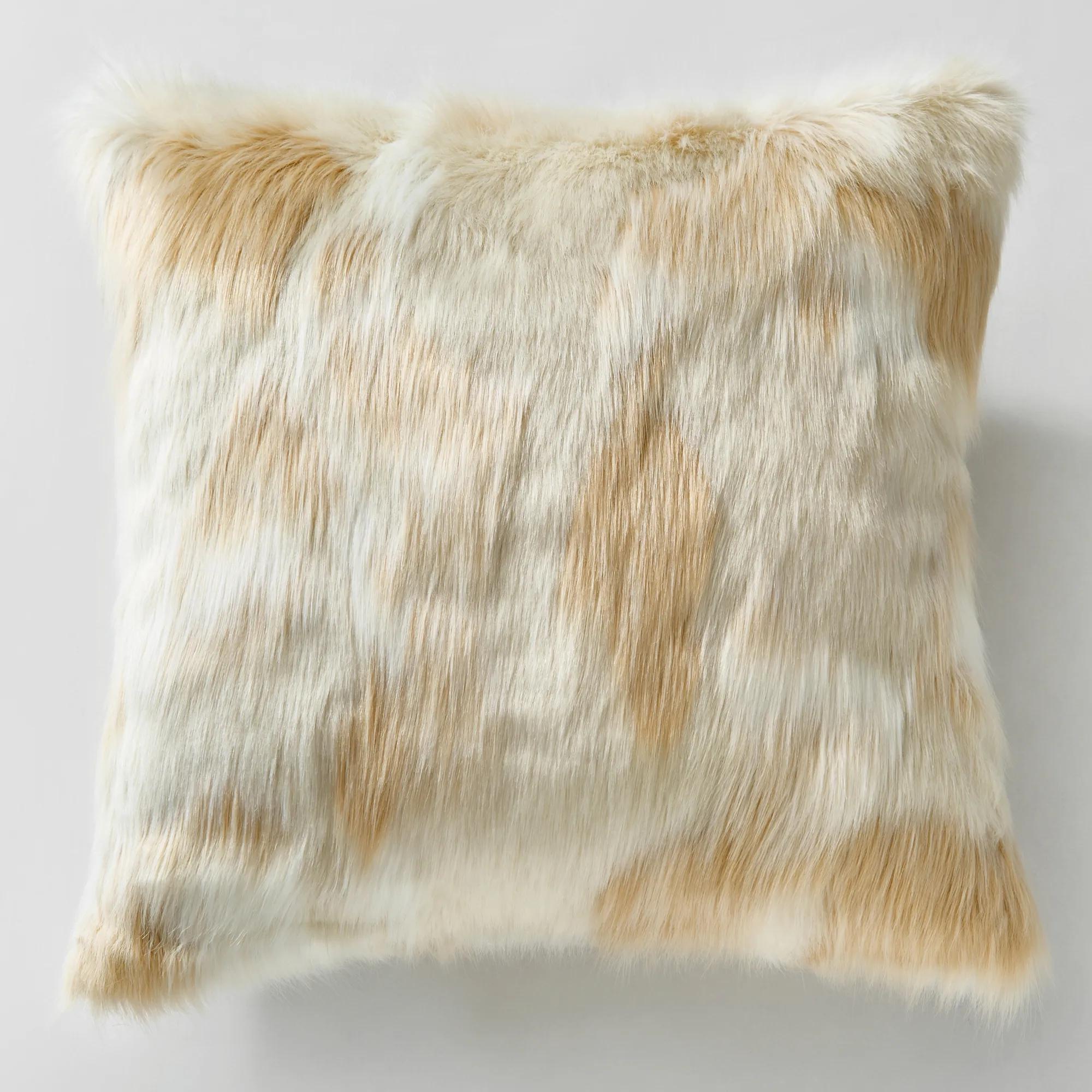 Edurn Pillow 18"