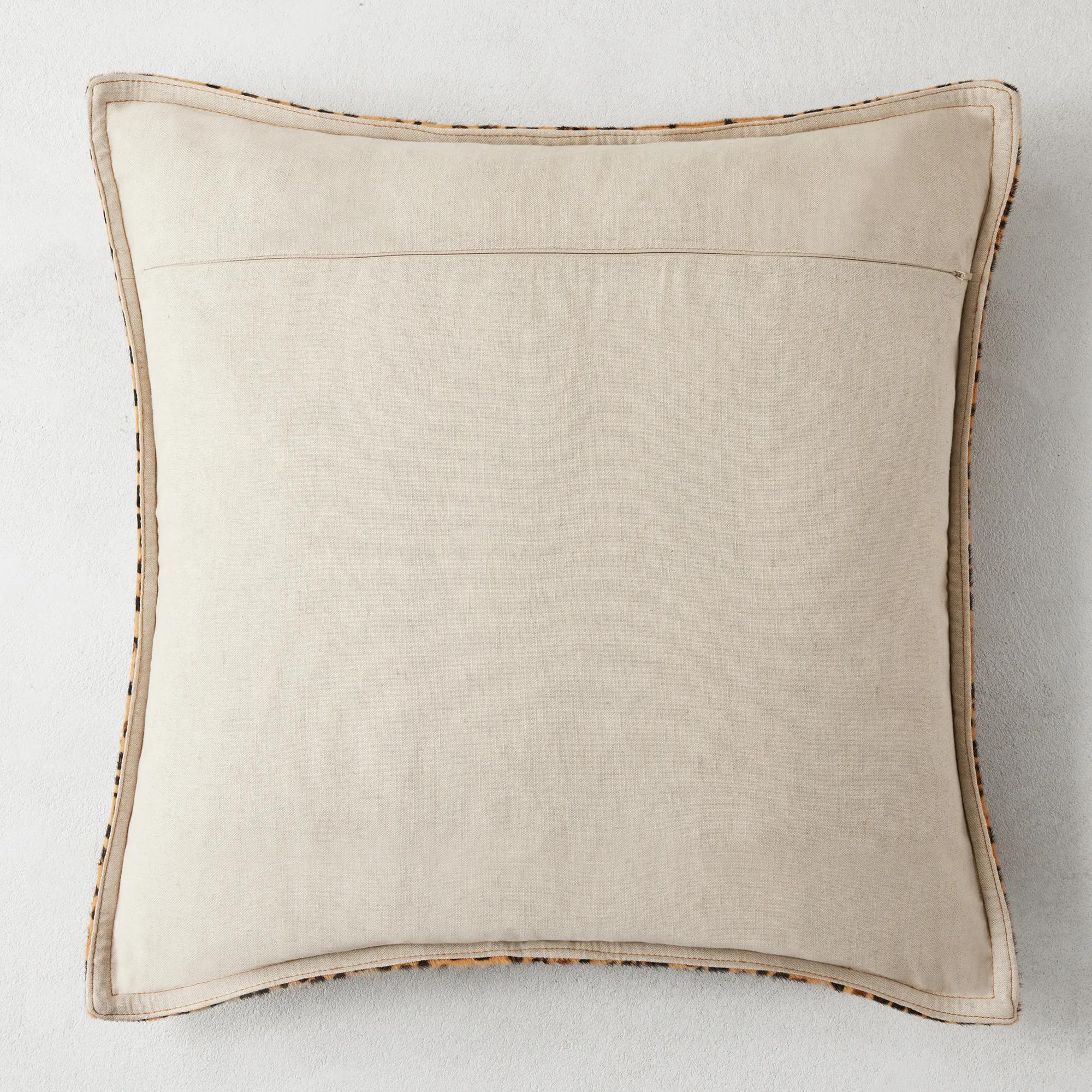Avril Pillow 20" - Caramel/Black