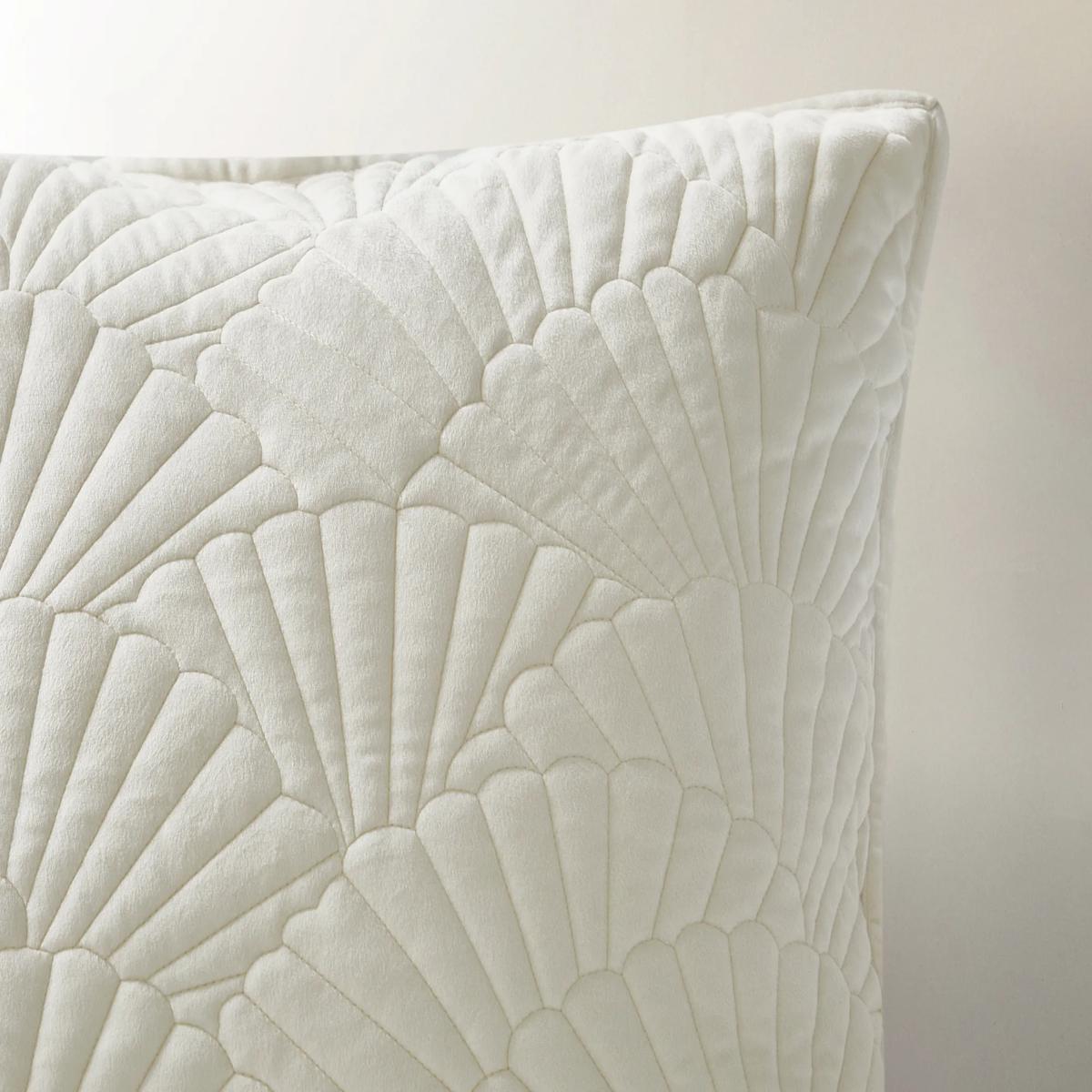 Fan Velvet Quilt Set - Ivory