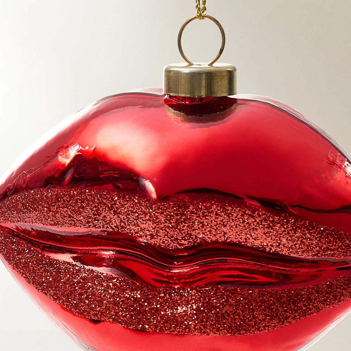 Red Lips Ornament - Set of 4