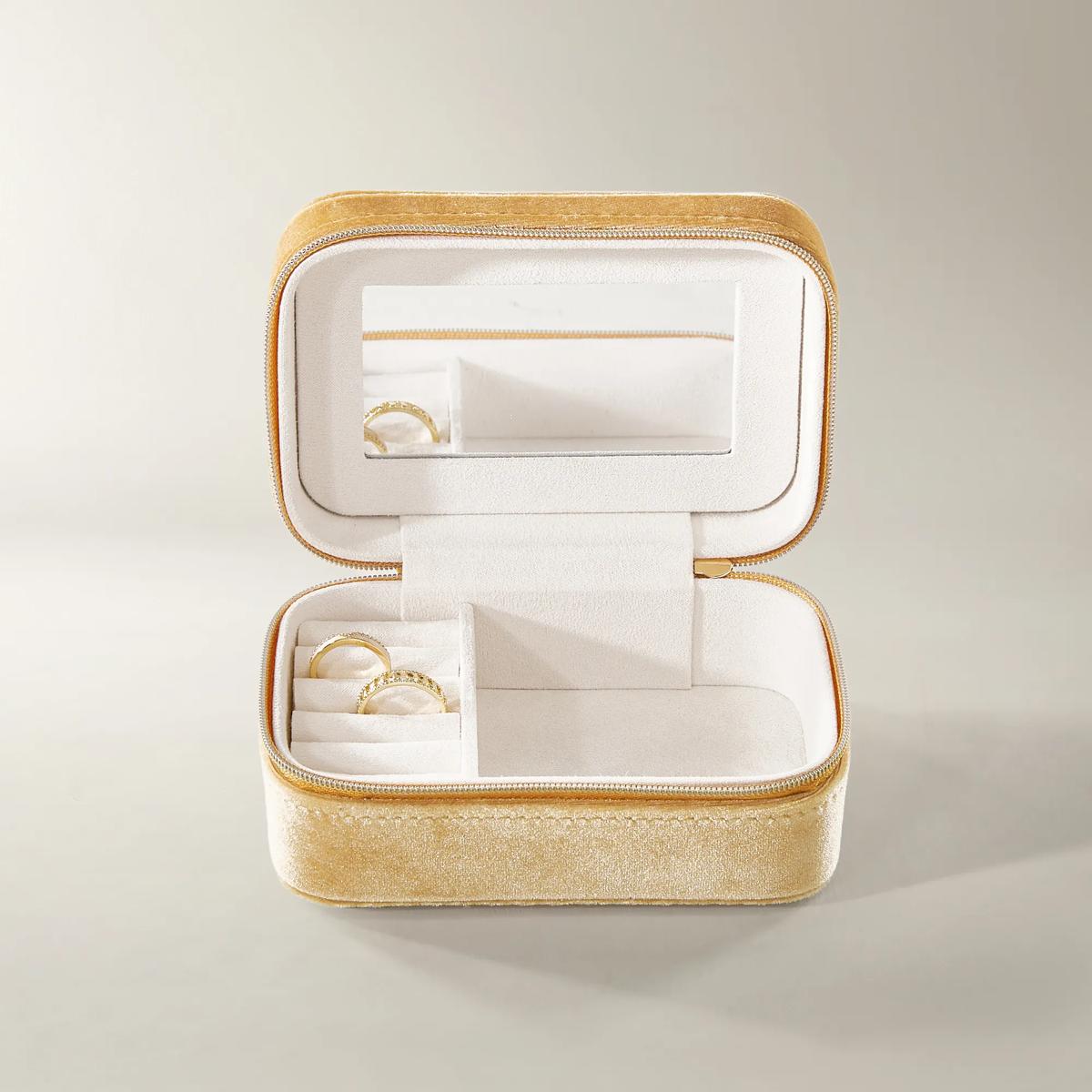 Velvet Jewelry Case - Golden