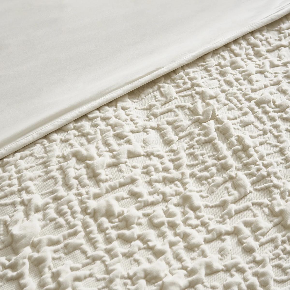 Madera Velvet Coverlet Set - Ivory