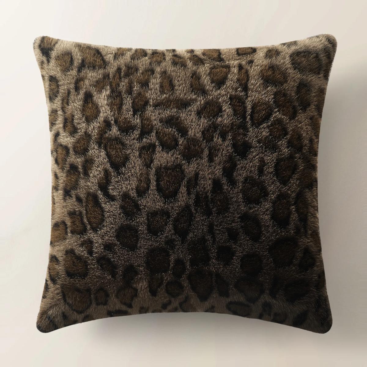 Nyx Faux Fur Pillow 22
