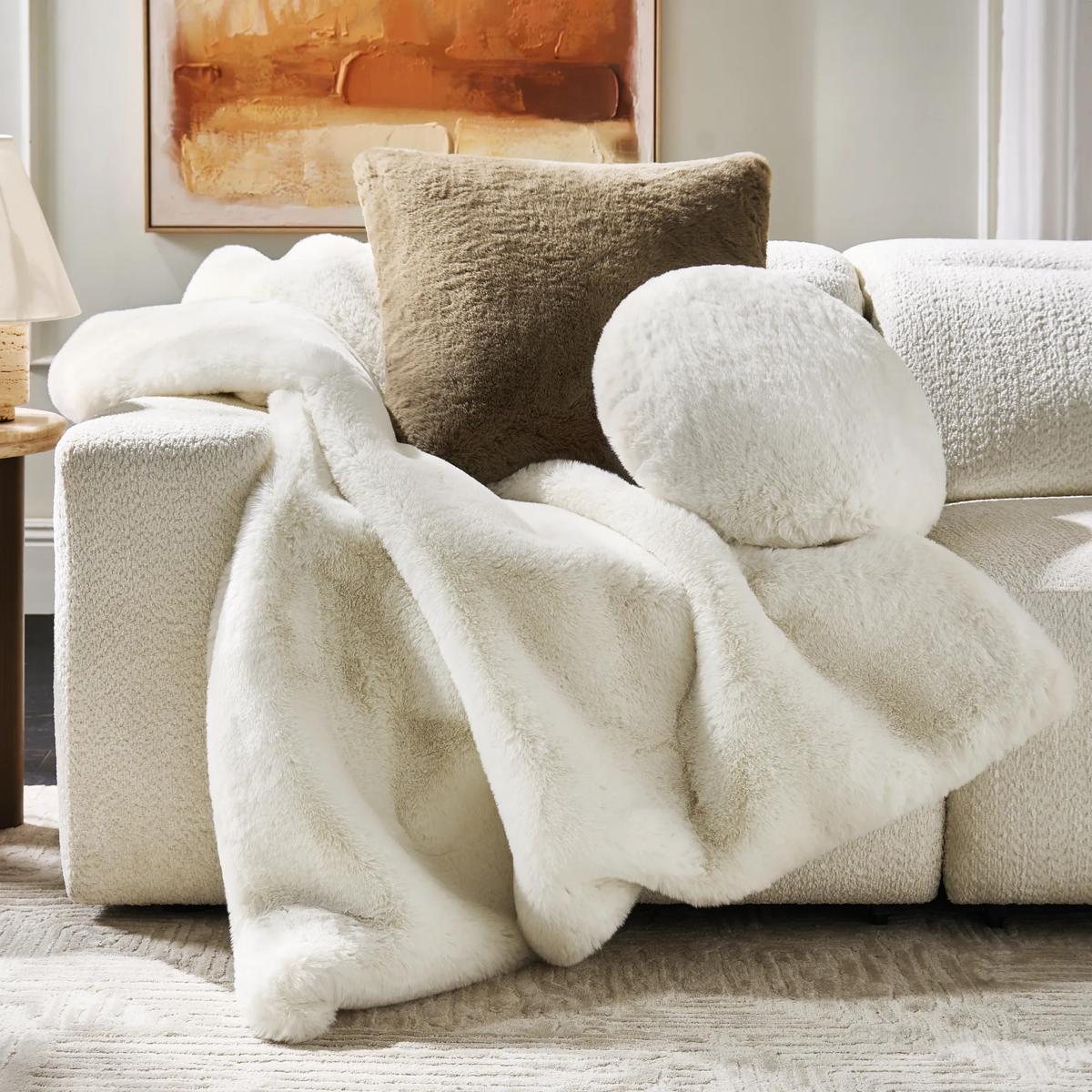 Shay Faux Fur Throw 50" X 60" - Ivory