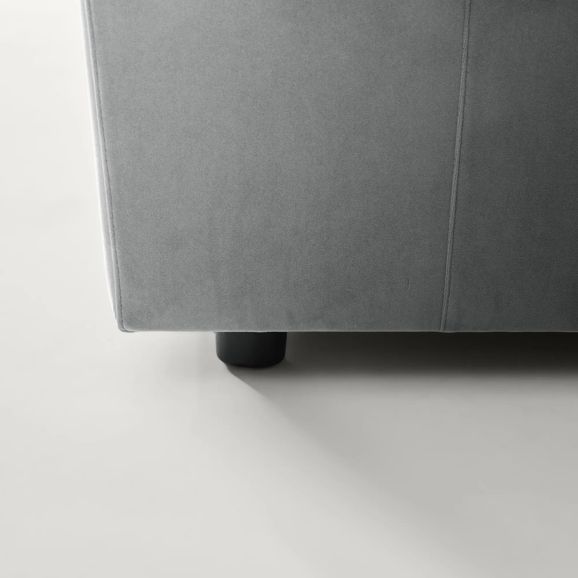 Jacqlyn Sectional