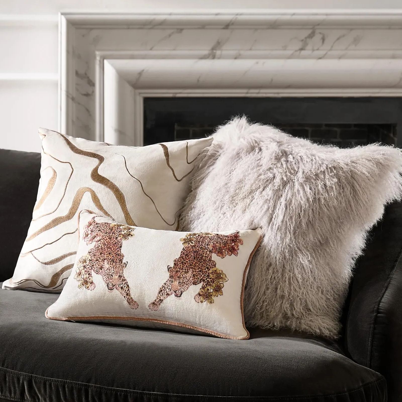 Encina Pillow 22" - Rust/Ivory