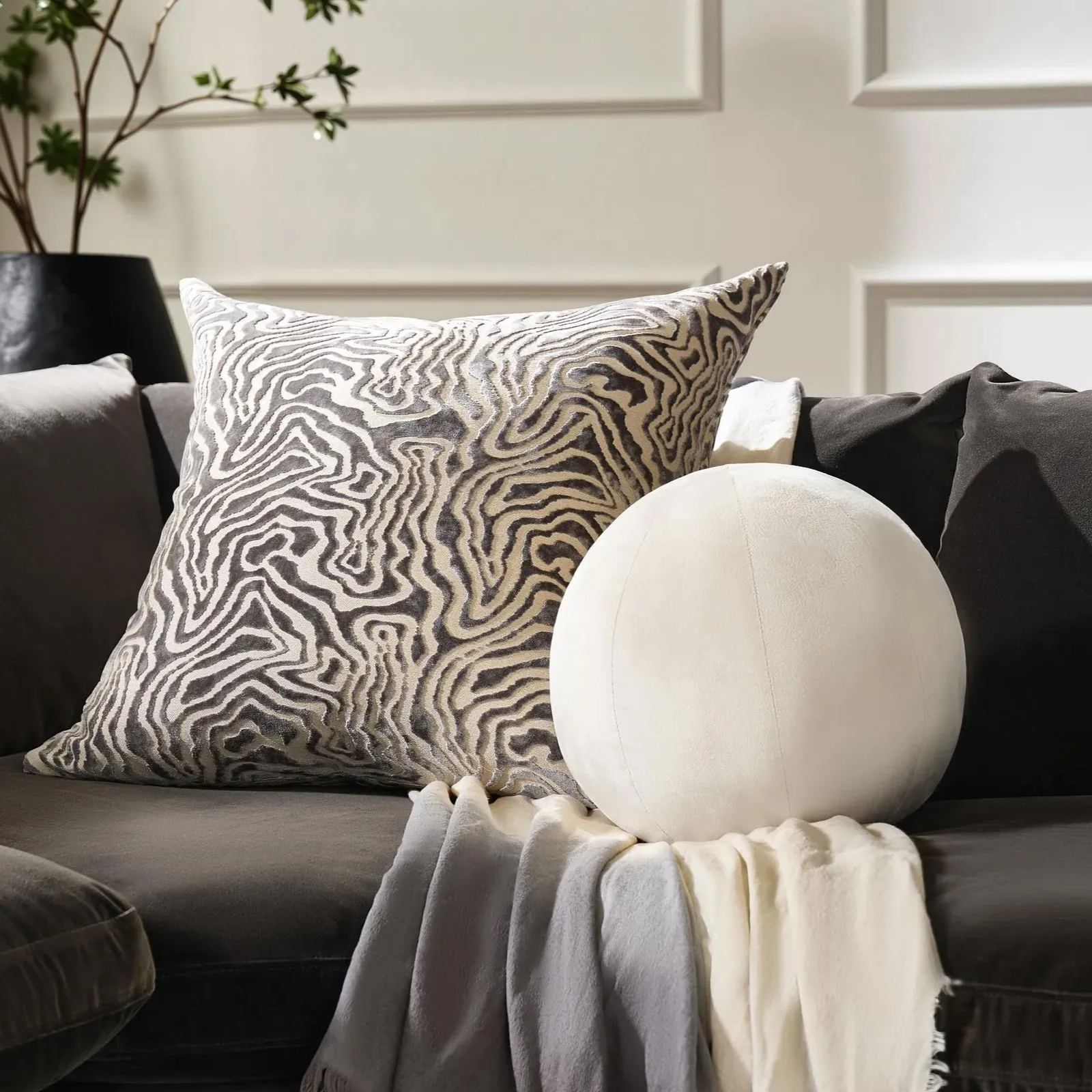 Echo Cut Velvet Pillow 24" - Smoked Pearl